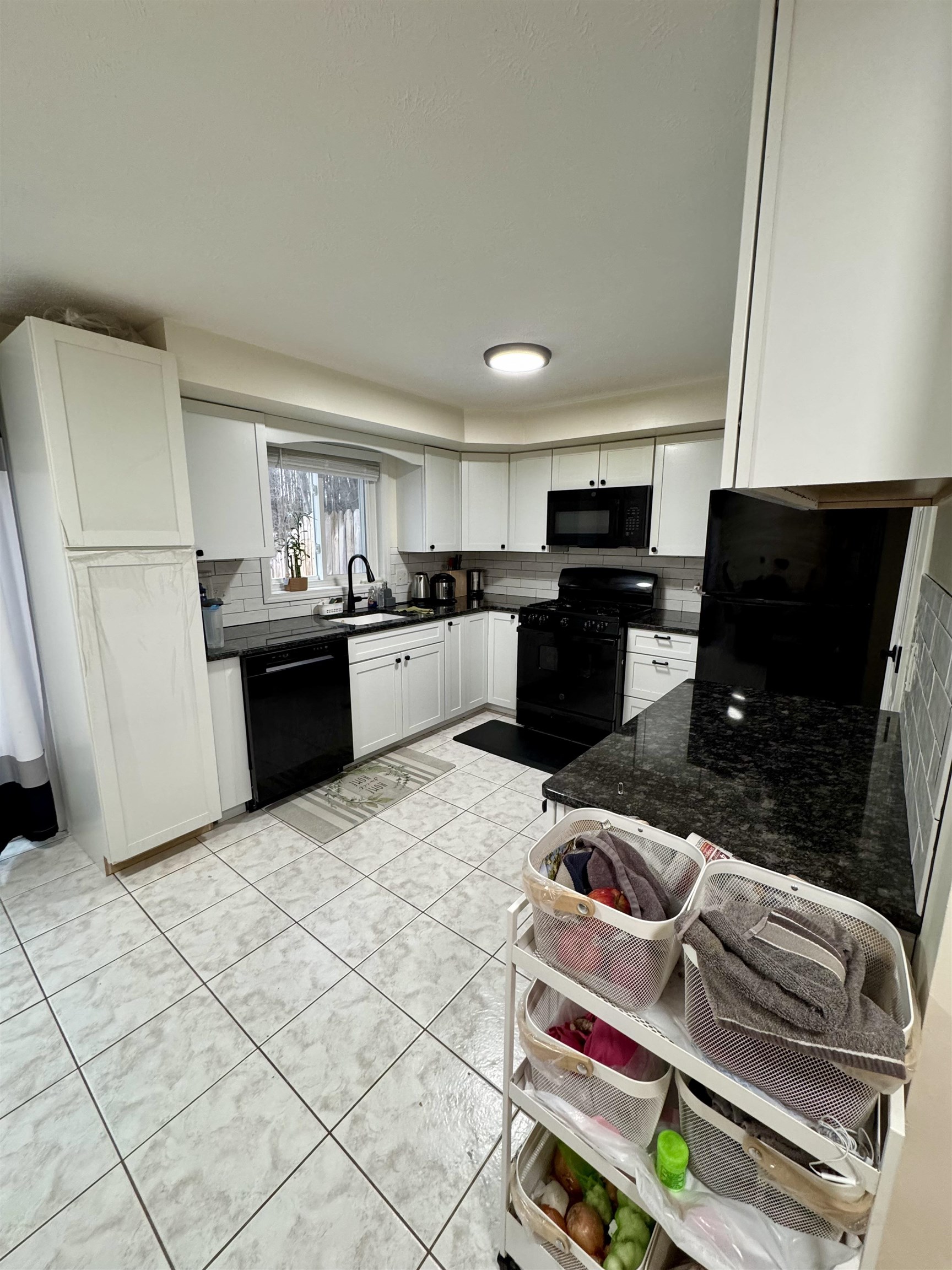 103 Derryfield Ct, Manchester, NH 03104