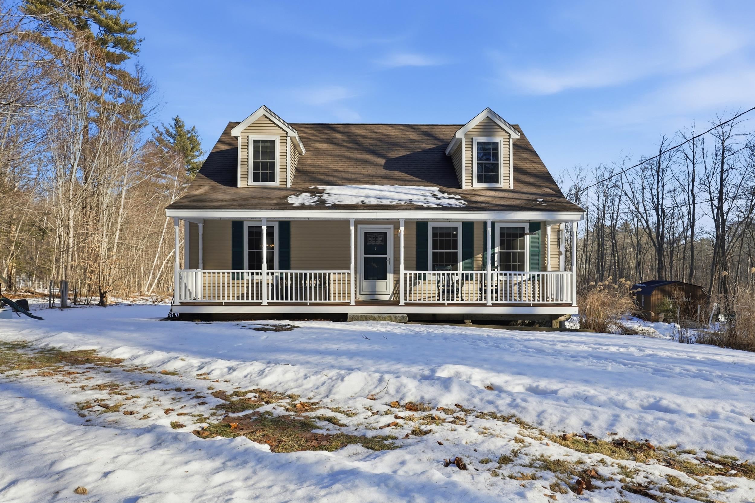 9 Lucas Pond Rd, Nottingham, NH 03290