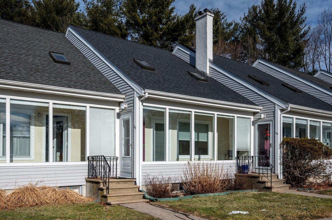 3 Greenfield Dr, Dover, NH 03820