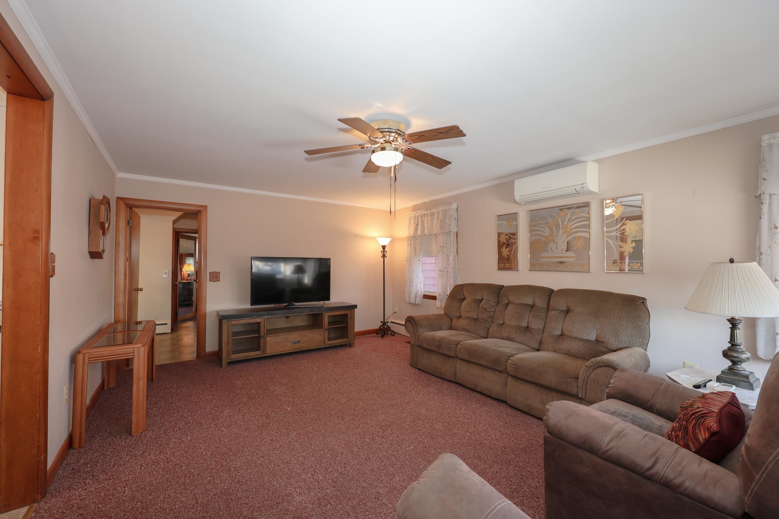 58 Alsace St, Manchester, NH 03102