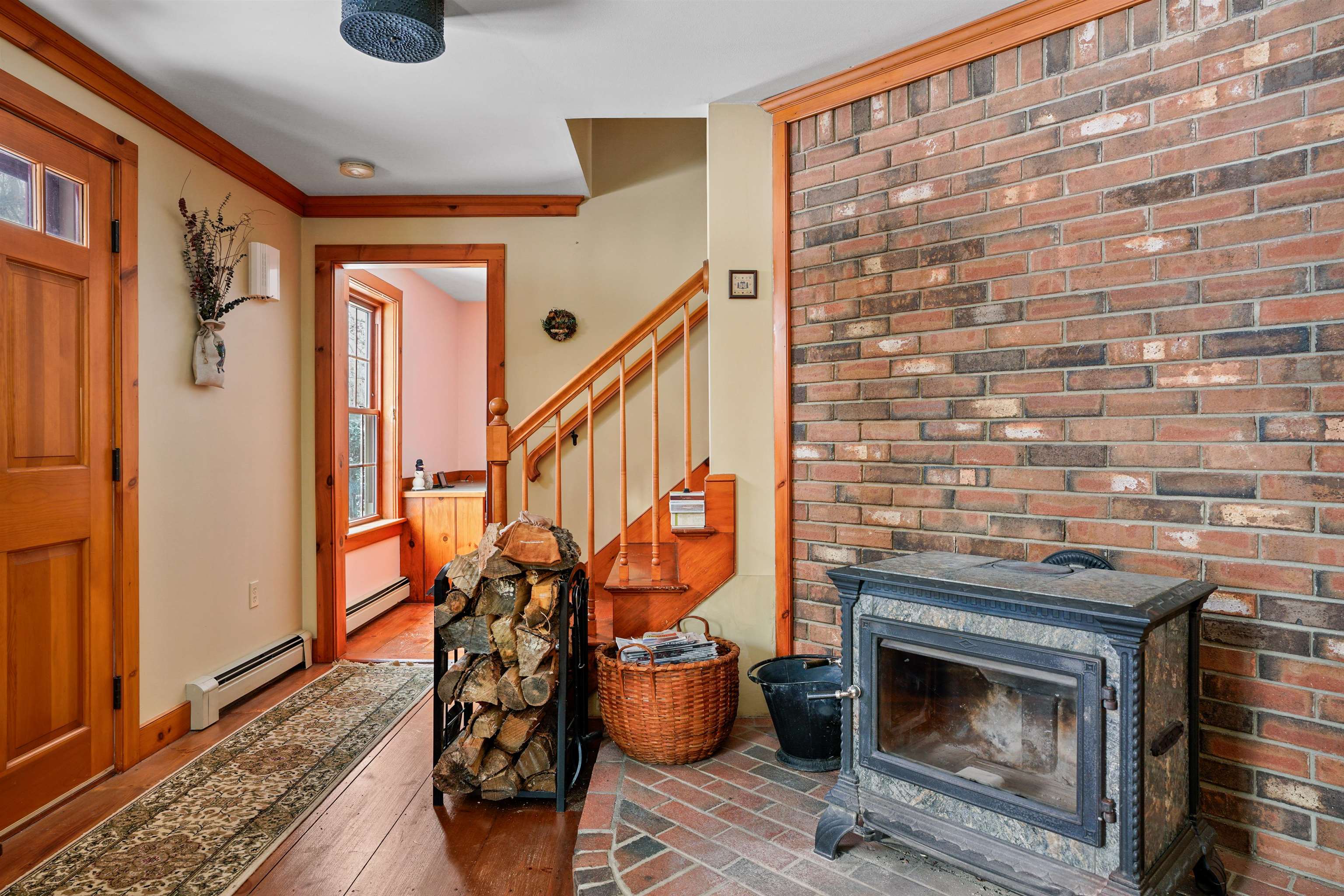 27 South Rd, Deerfield, NH 03037