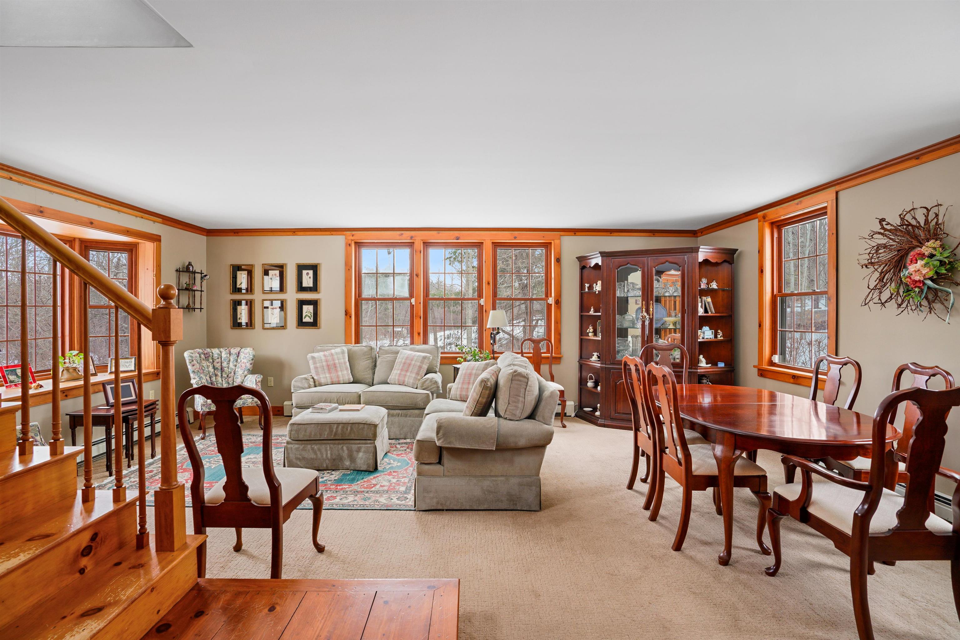 27 South Rd, Deerfield, NH 03037