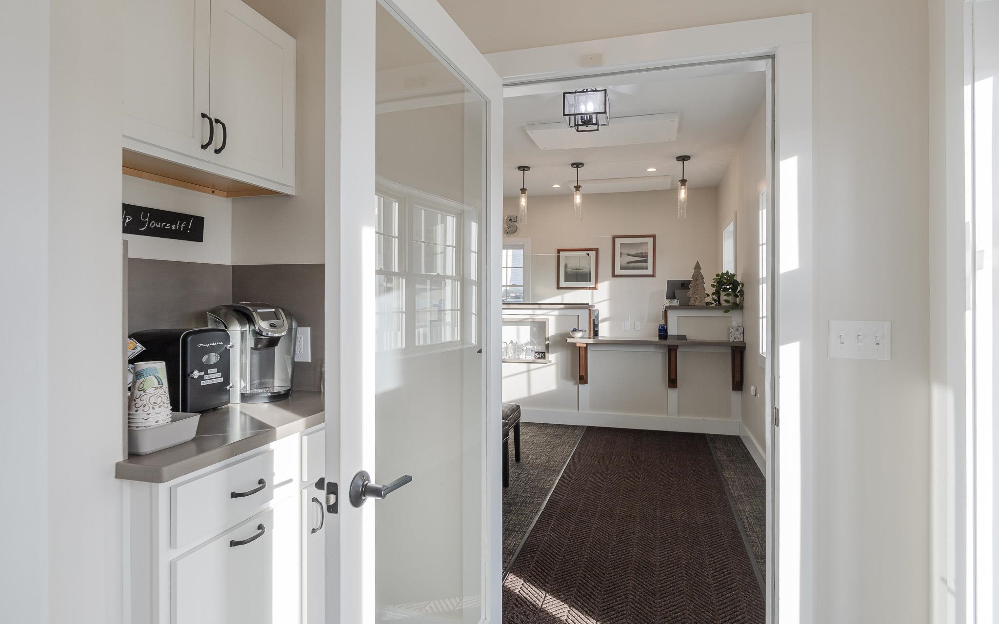 60 Dearborn Cir, Walpole, NH 03608