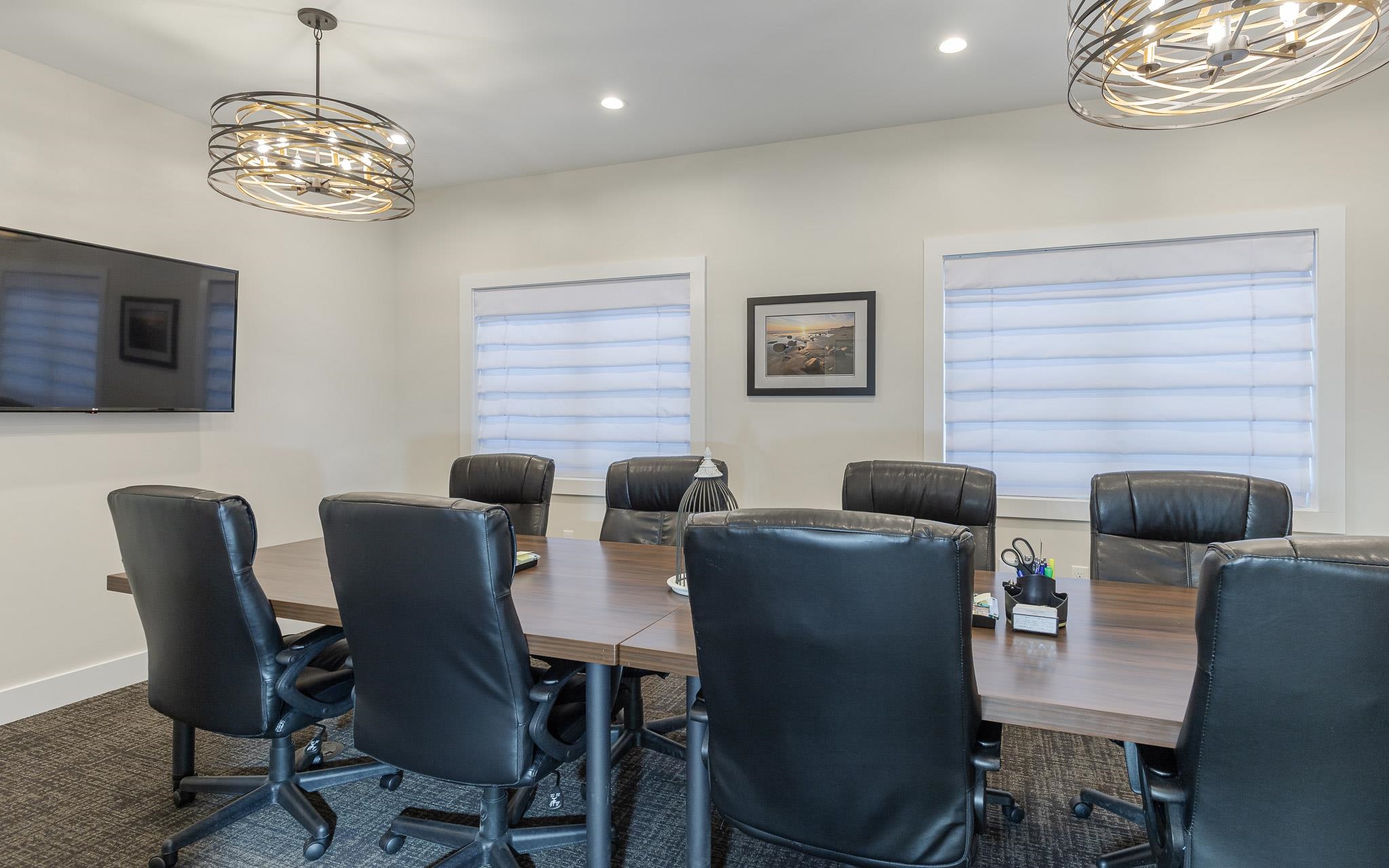 60 Dearborn Cir, Walpole, NH 03608