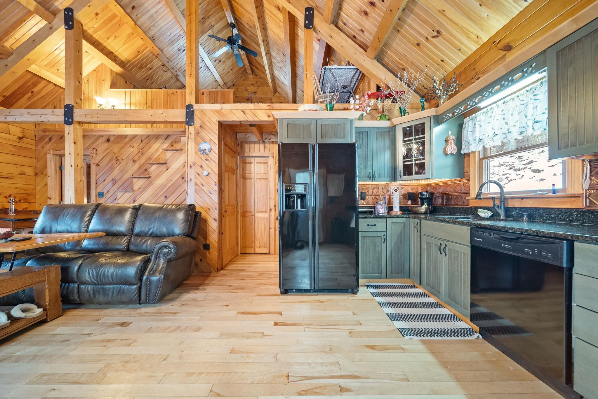 1024 Nh Rt 175, Campton, NH 03223