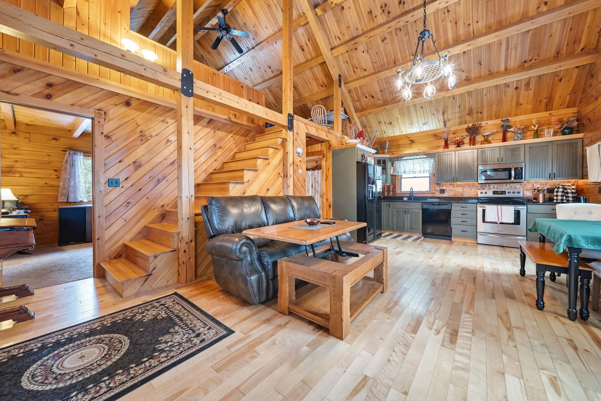 1024 Nh Rt 175, Campton, NH 03223