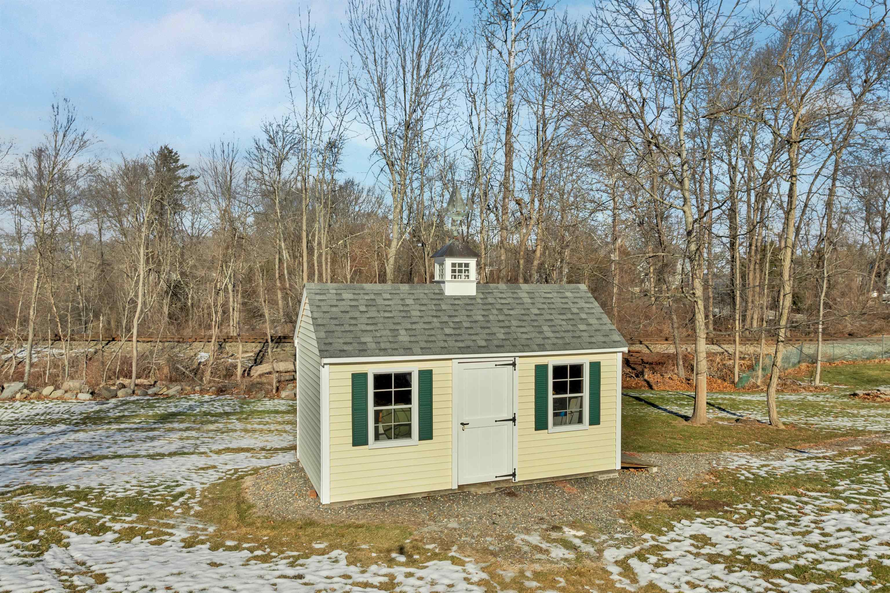 2 Orchard Hill Rd, Greenland, NH 03840