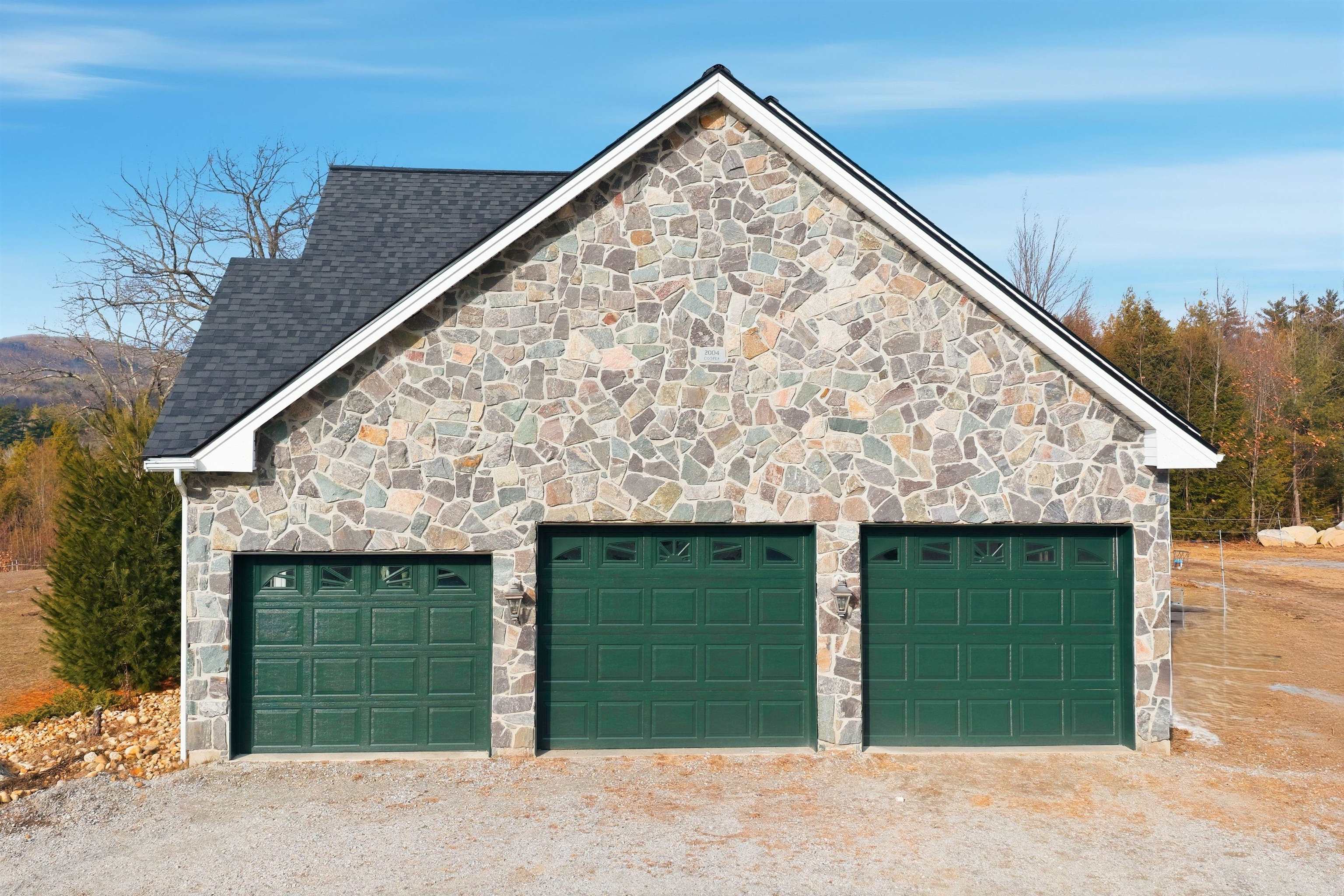 41 Cooper Ln, Lyndeborough, NH 03082