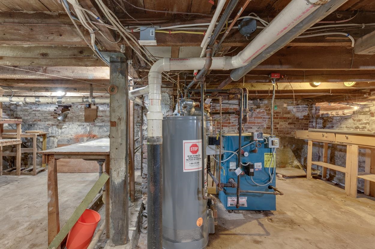 55 Tremont St, Concord, NH 03301