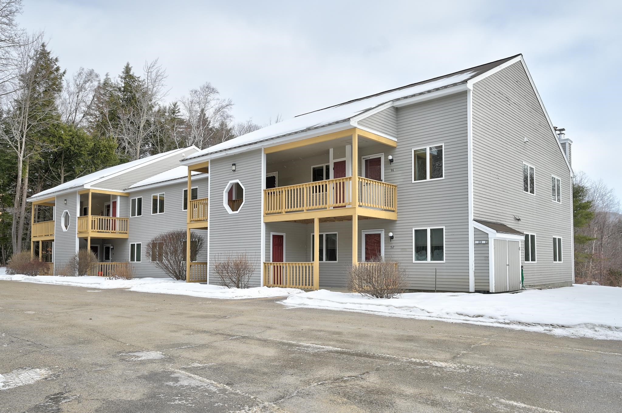 136 Northbrook Cir, Conway, NH 03860