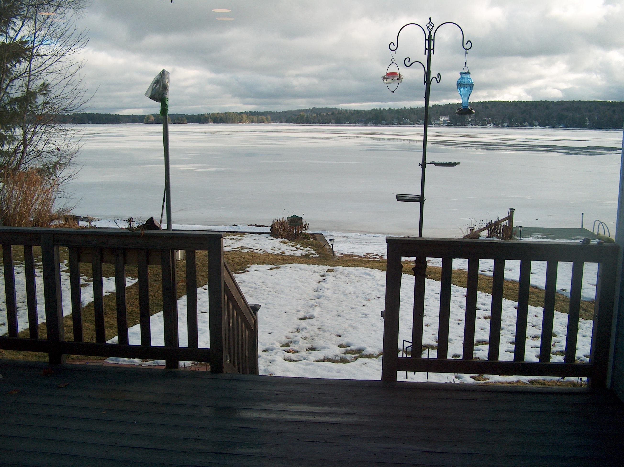 114 Bow Lake Estates Rd, Strafford, NH 03884