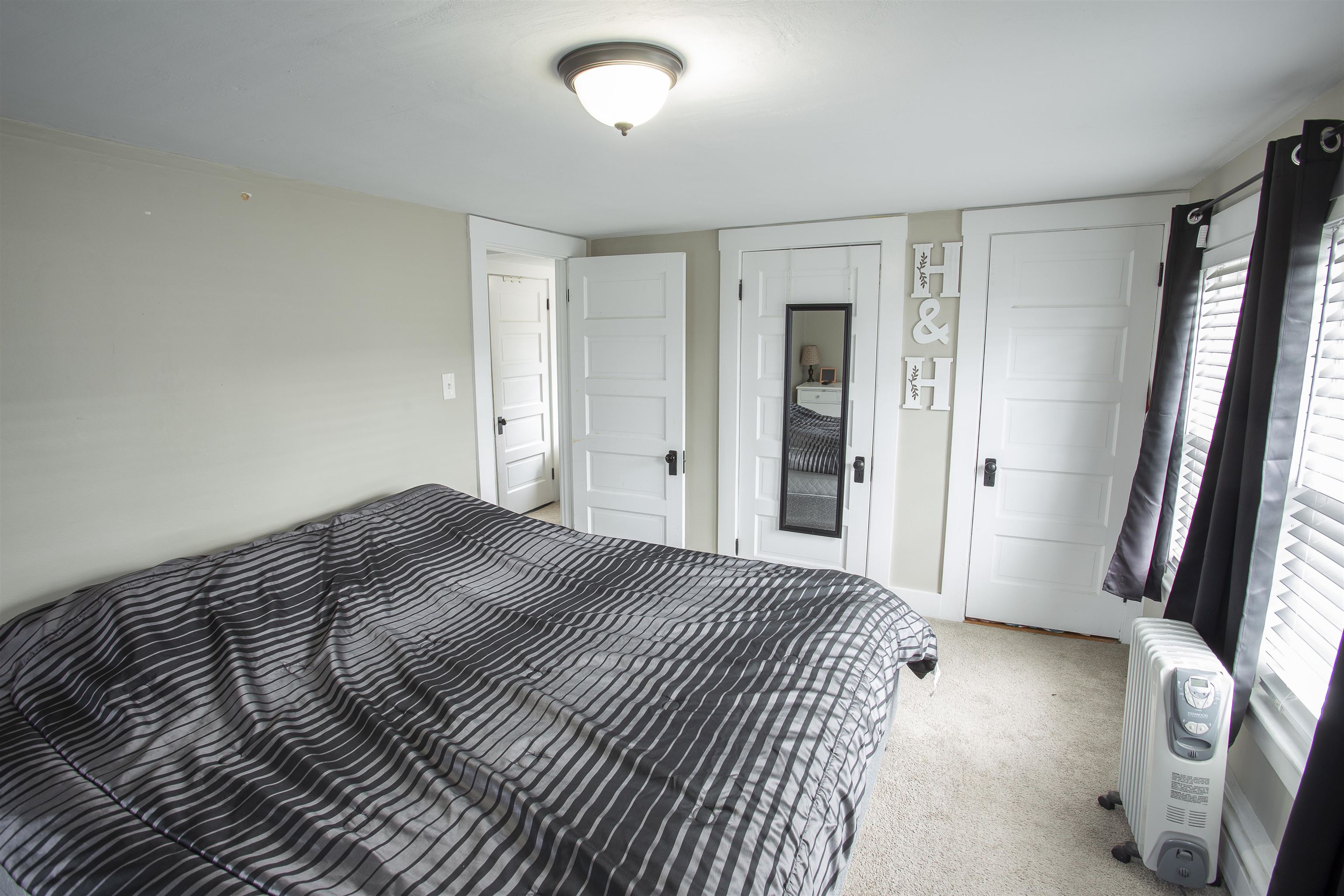 15 Whitten St, Allenstown, NH 03275