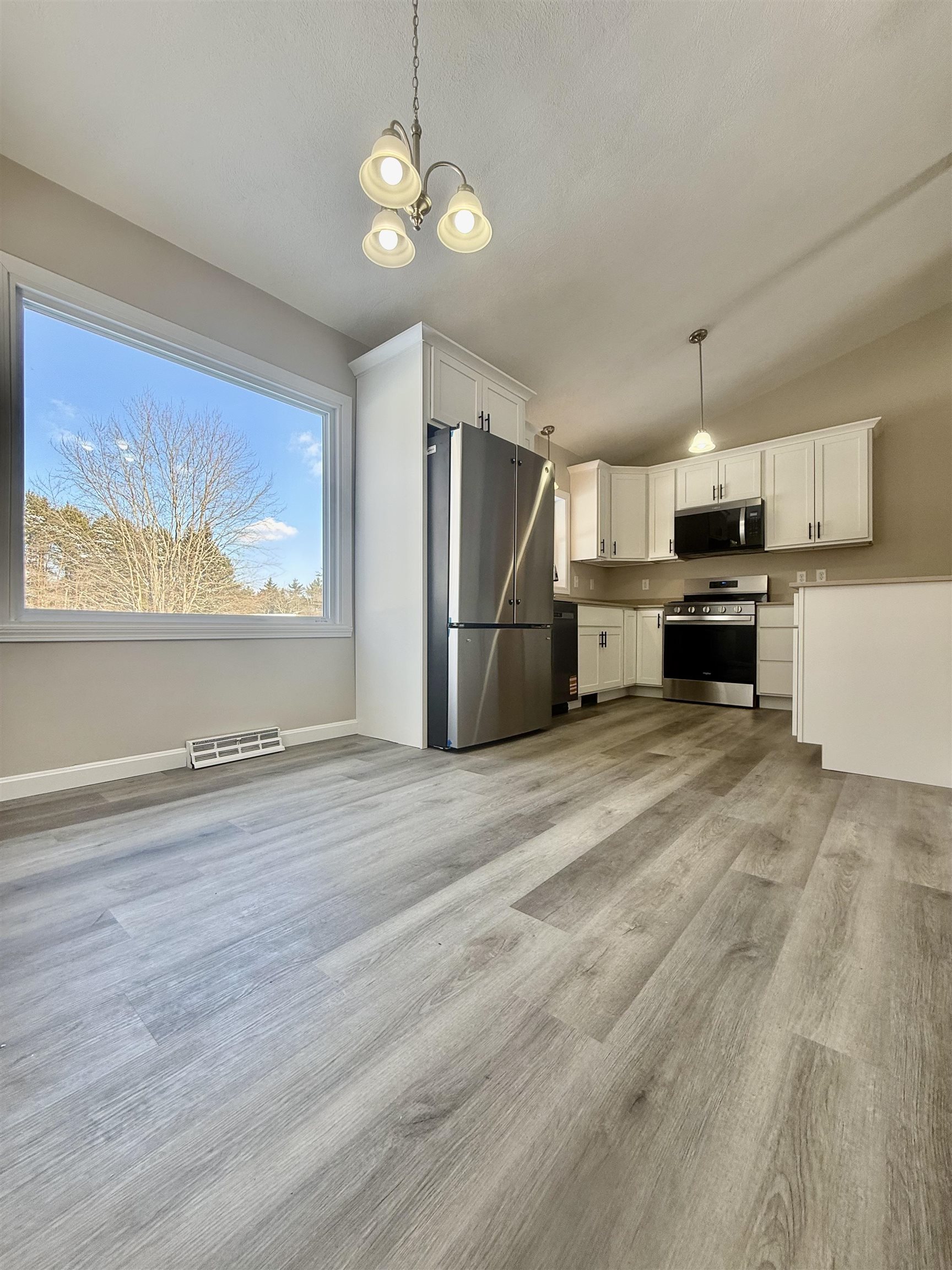 5 Dwyer St, Merrimack, NH 03054