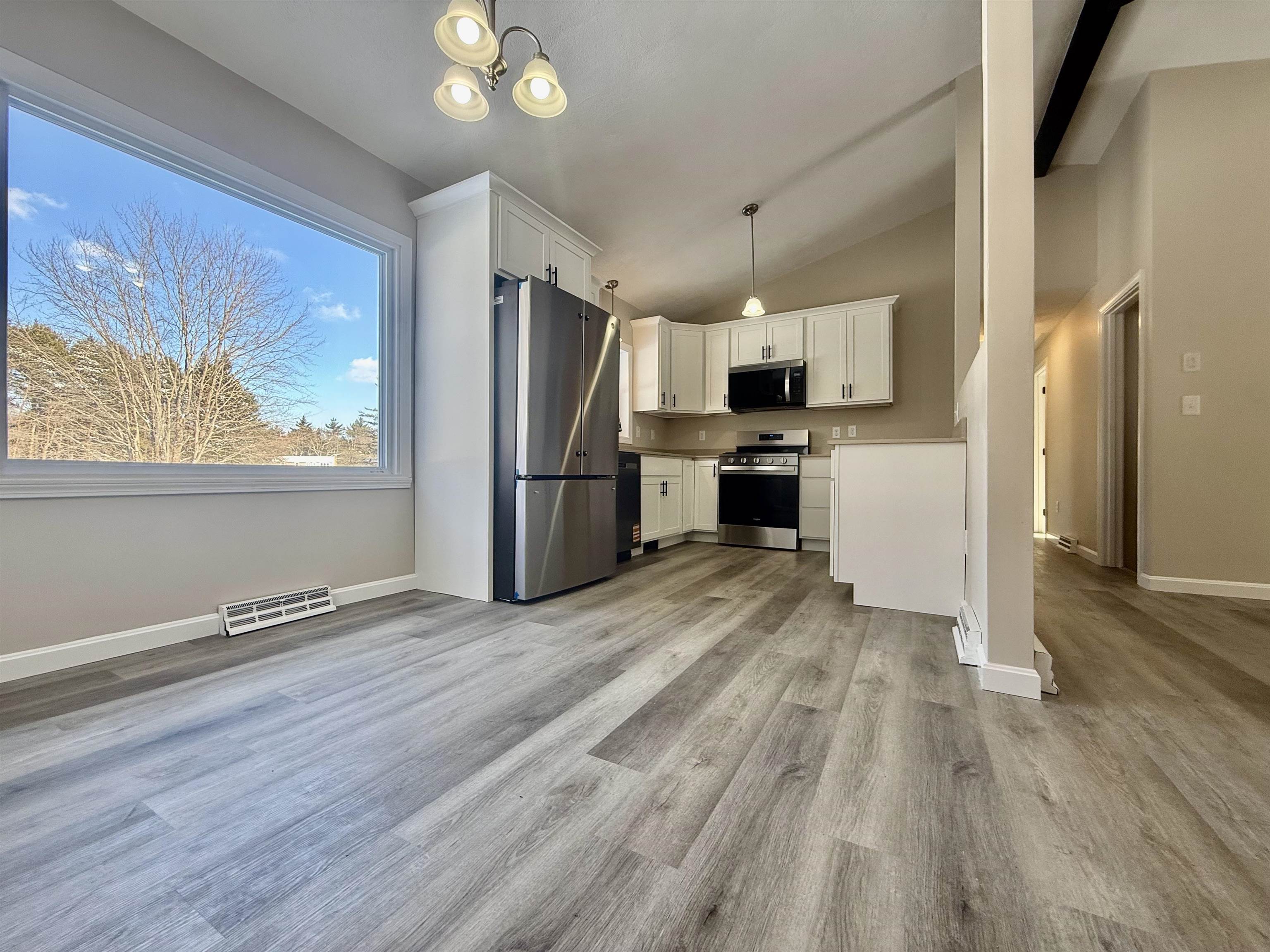 5 Dwyer St, Merrimack, NH 03054