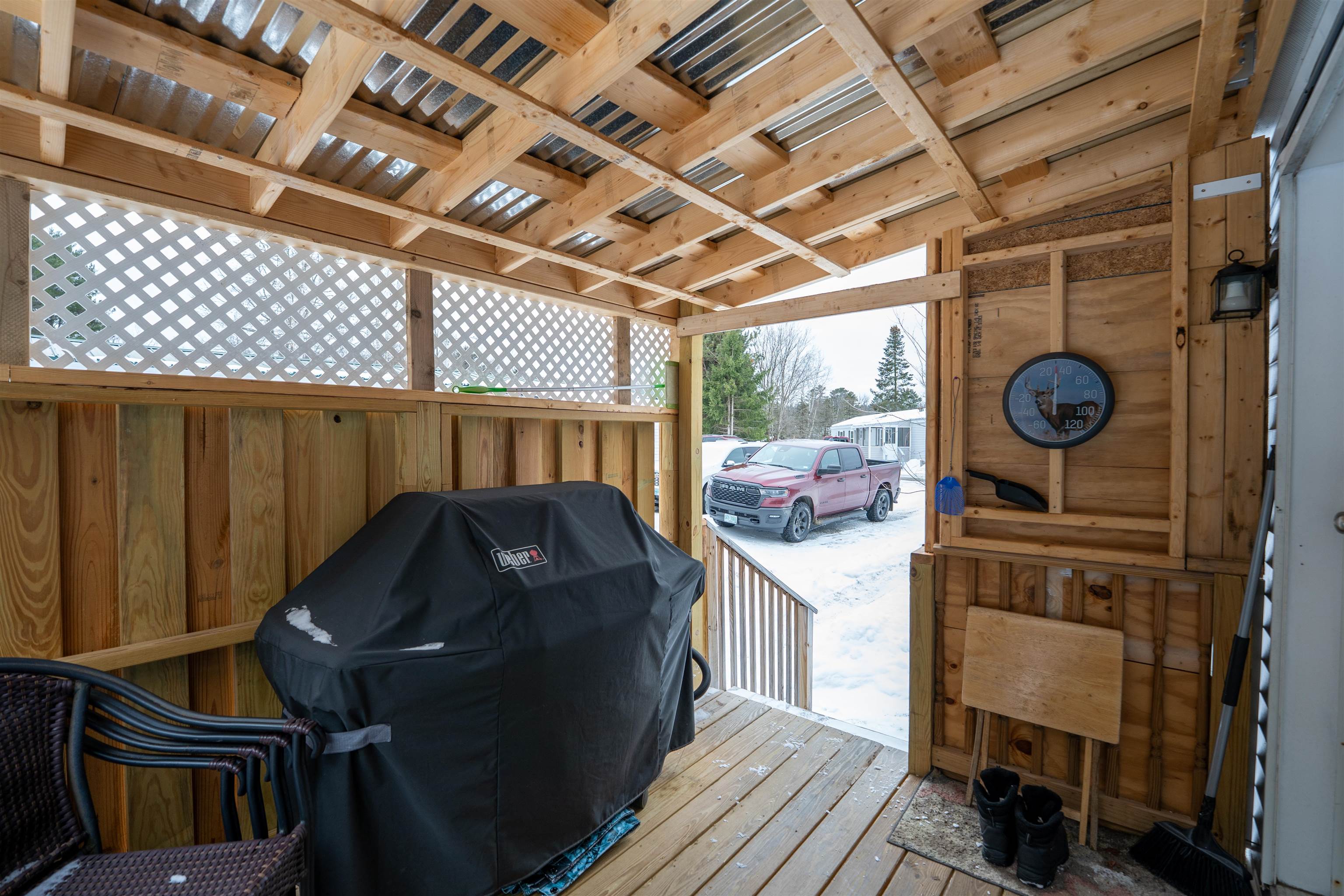 41 Meadowmist Dr, Dalton, NH 03598