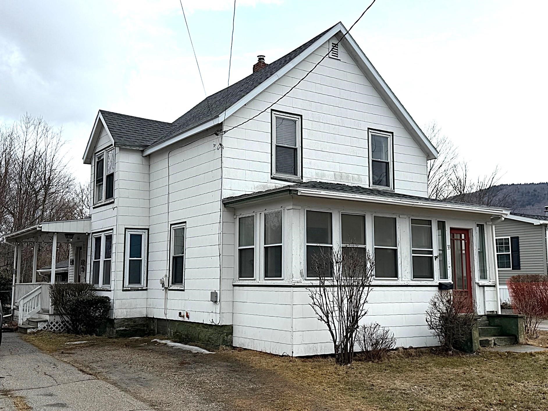 33 Glen Rd, Gorham, NH 03581