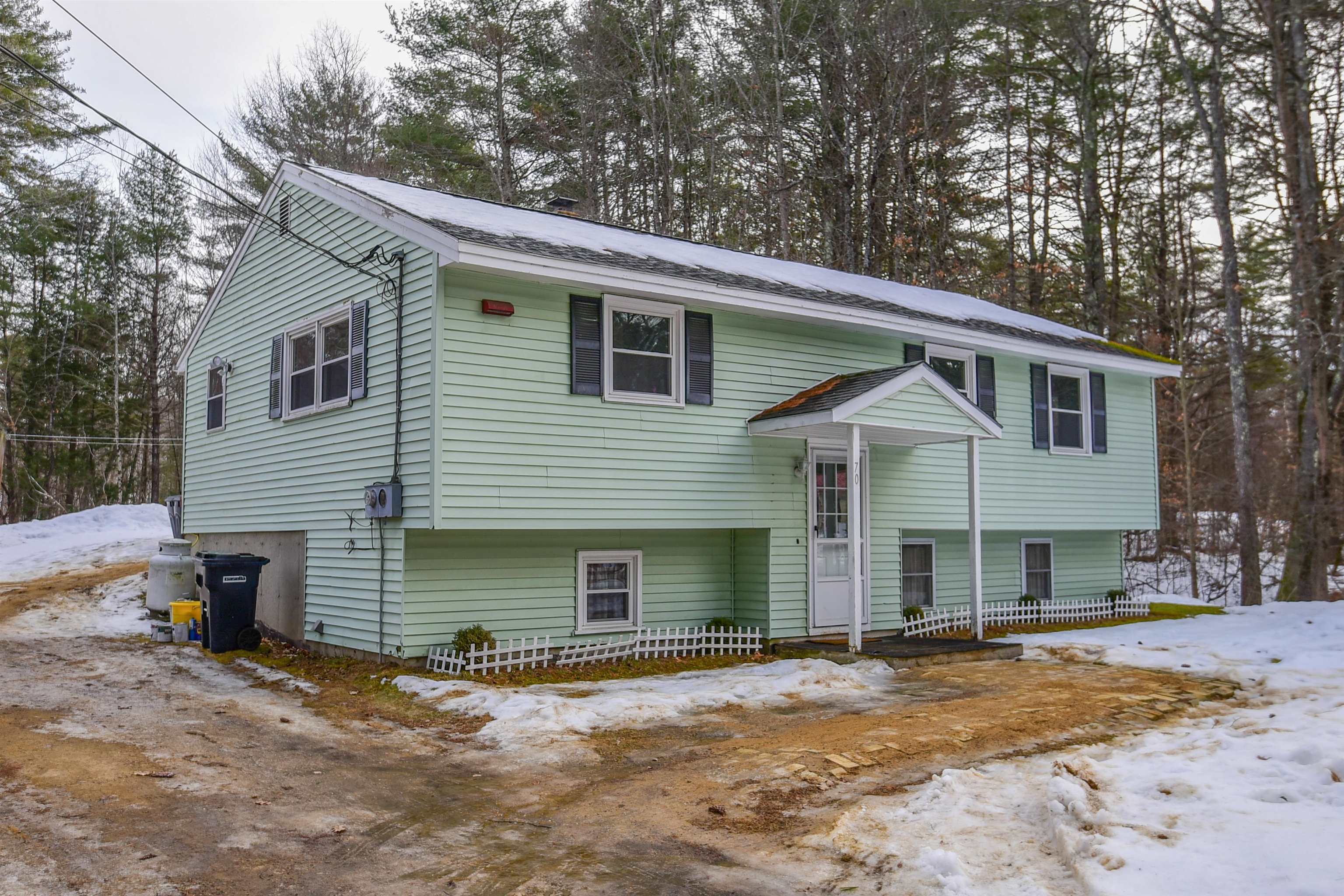 70 Forrest Rd, Northfield, NH 03276