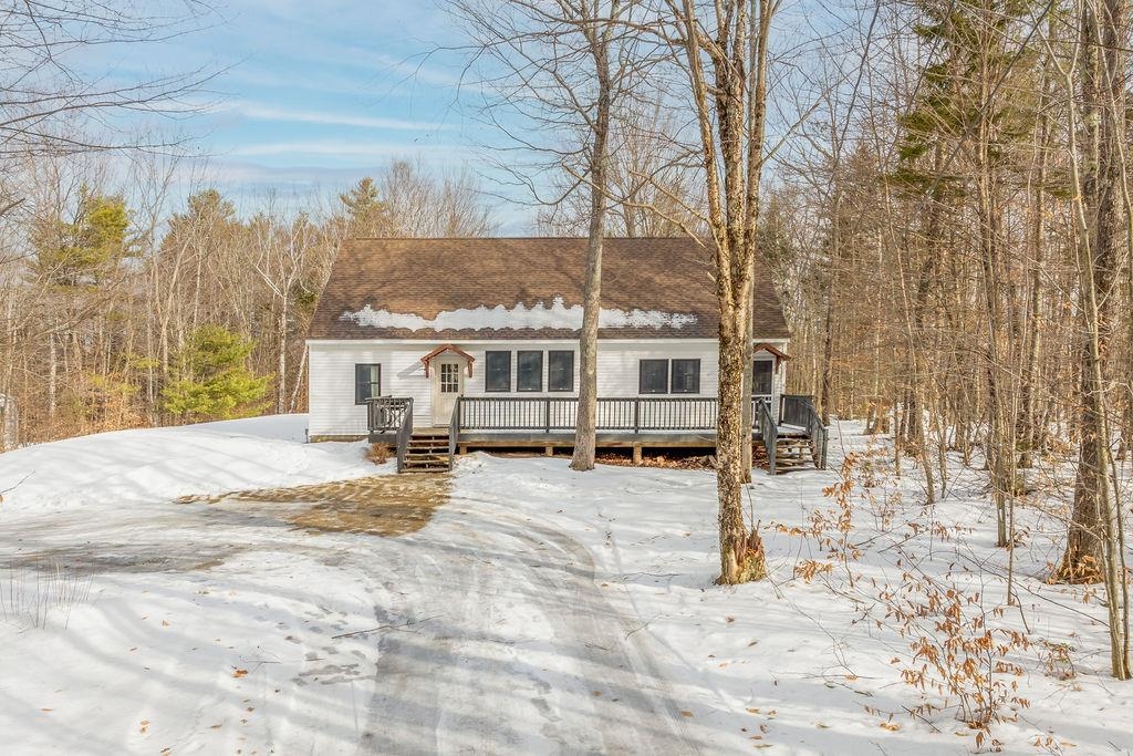 147 Palmer Rd, Enfield, NH 03748