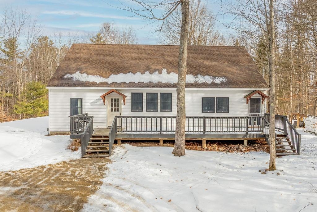 147 Palmer Rd, Enfield, NH 03748