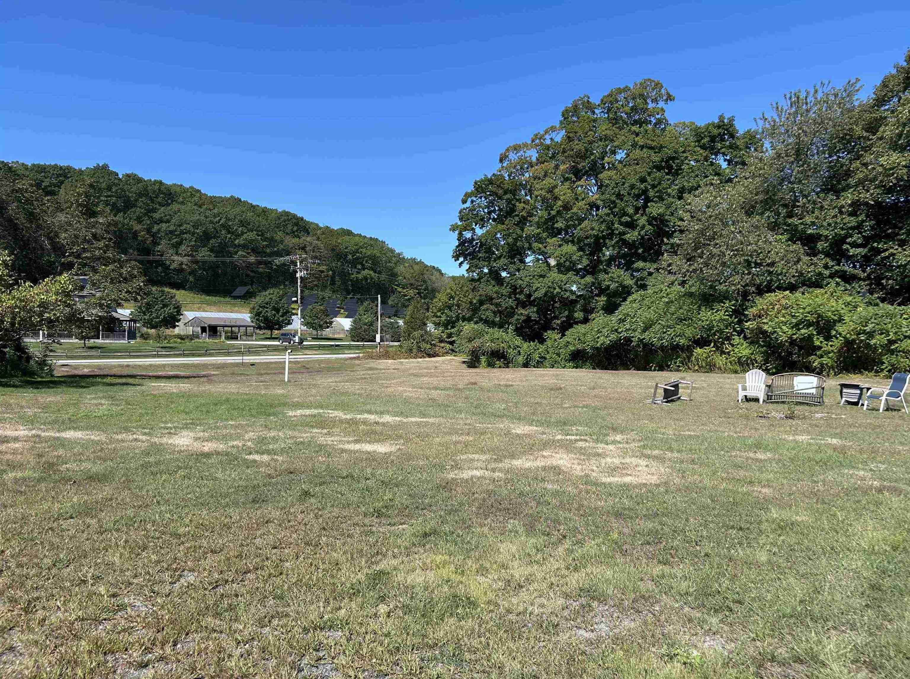 269 South Rd, Kensington, NH 03833