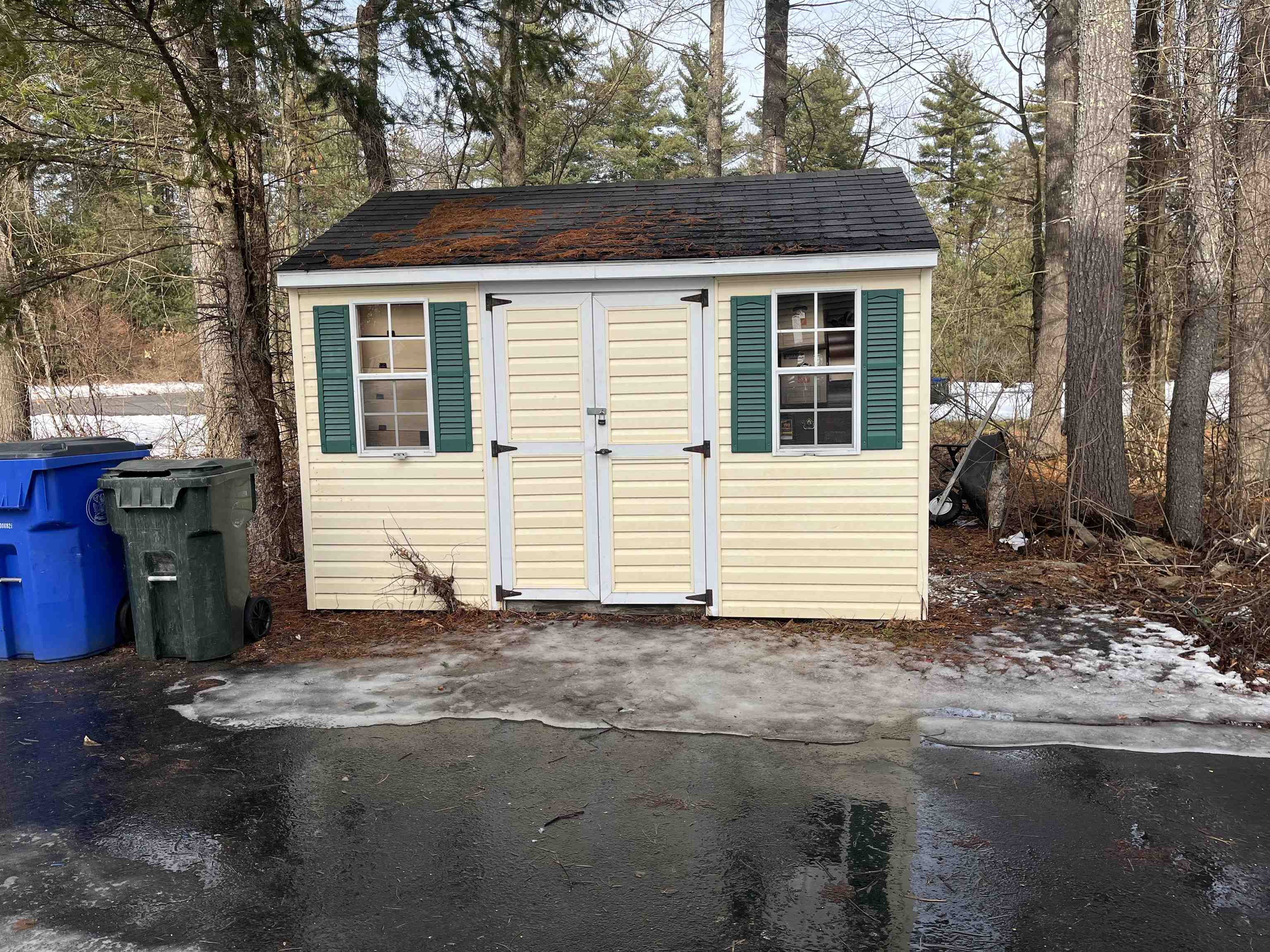 10 Checkerberry Ln, Londonderry, NH 03053