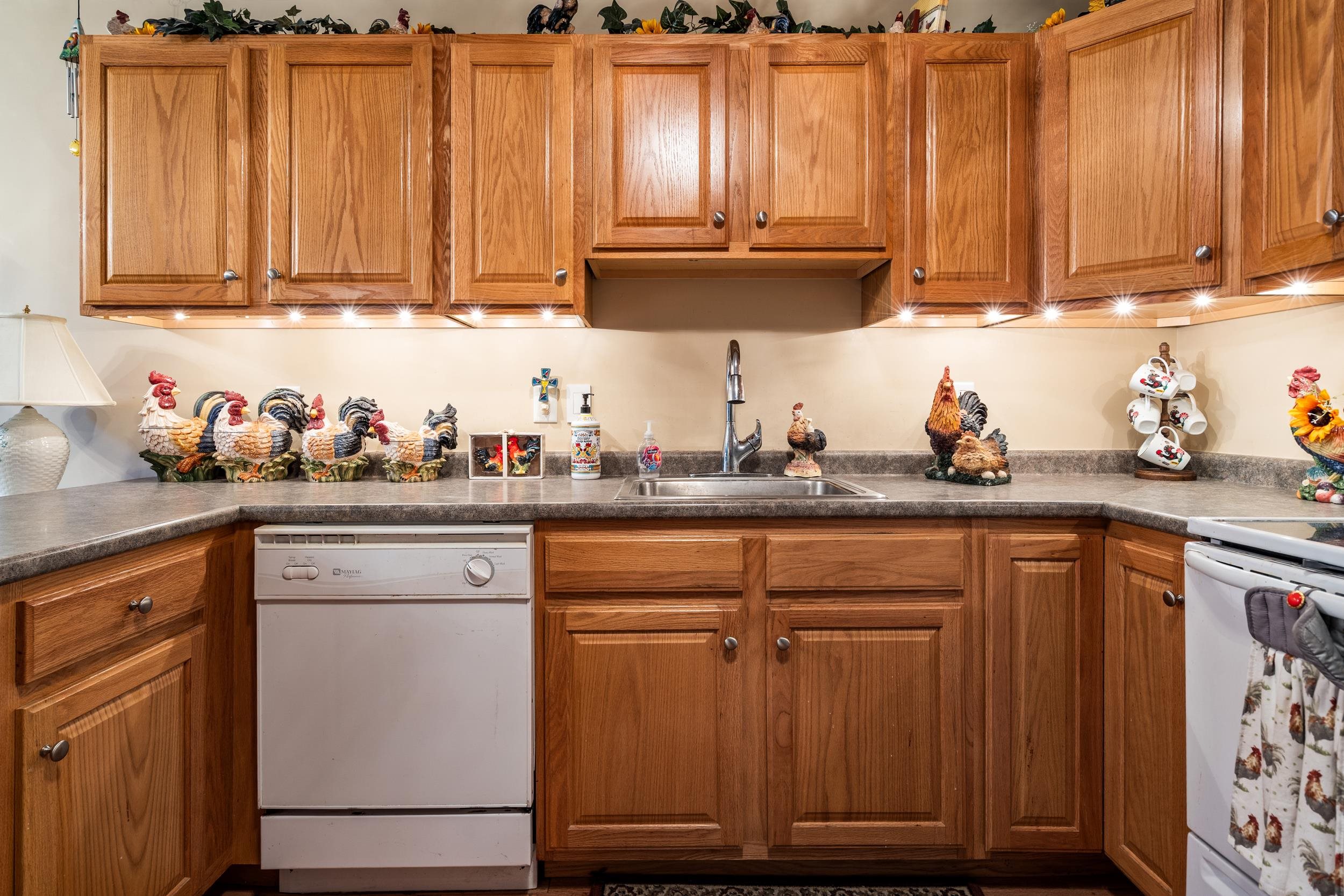 75 Brookview Rd, Windham, NH 03087