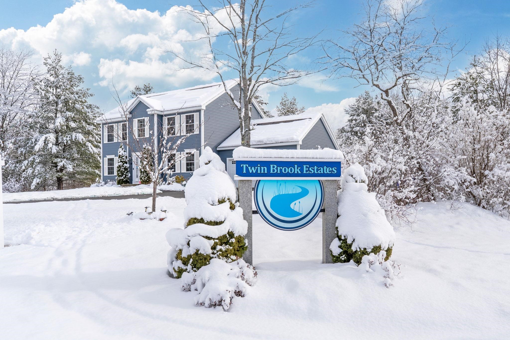 15 Double Brook Rd, Manchester, NH 03109