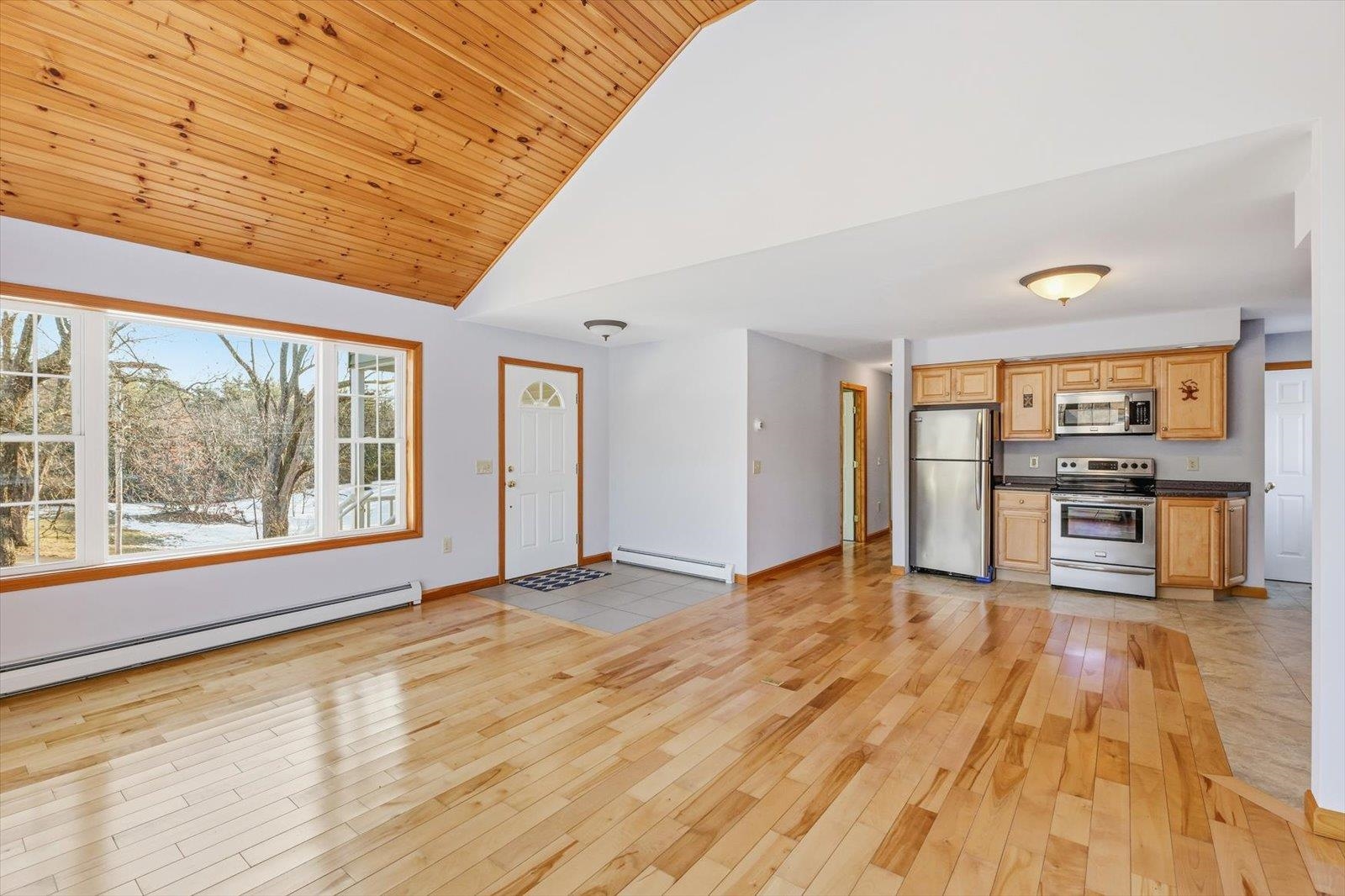 59 Thompson Rd, Keene, NH 03431