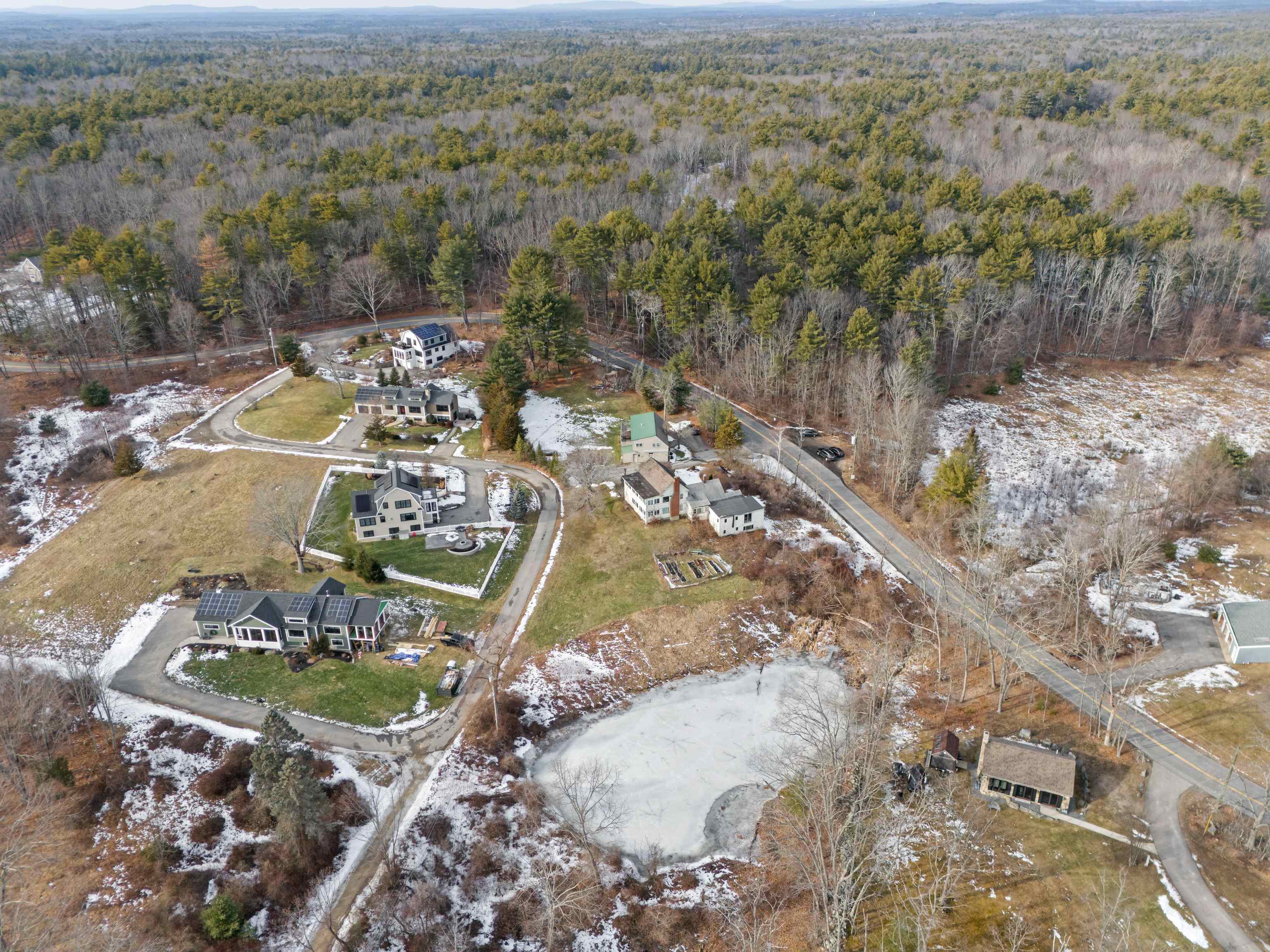 274 Bay Rd, Newmarket, NH 03857