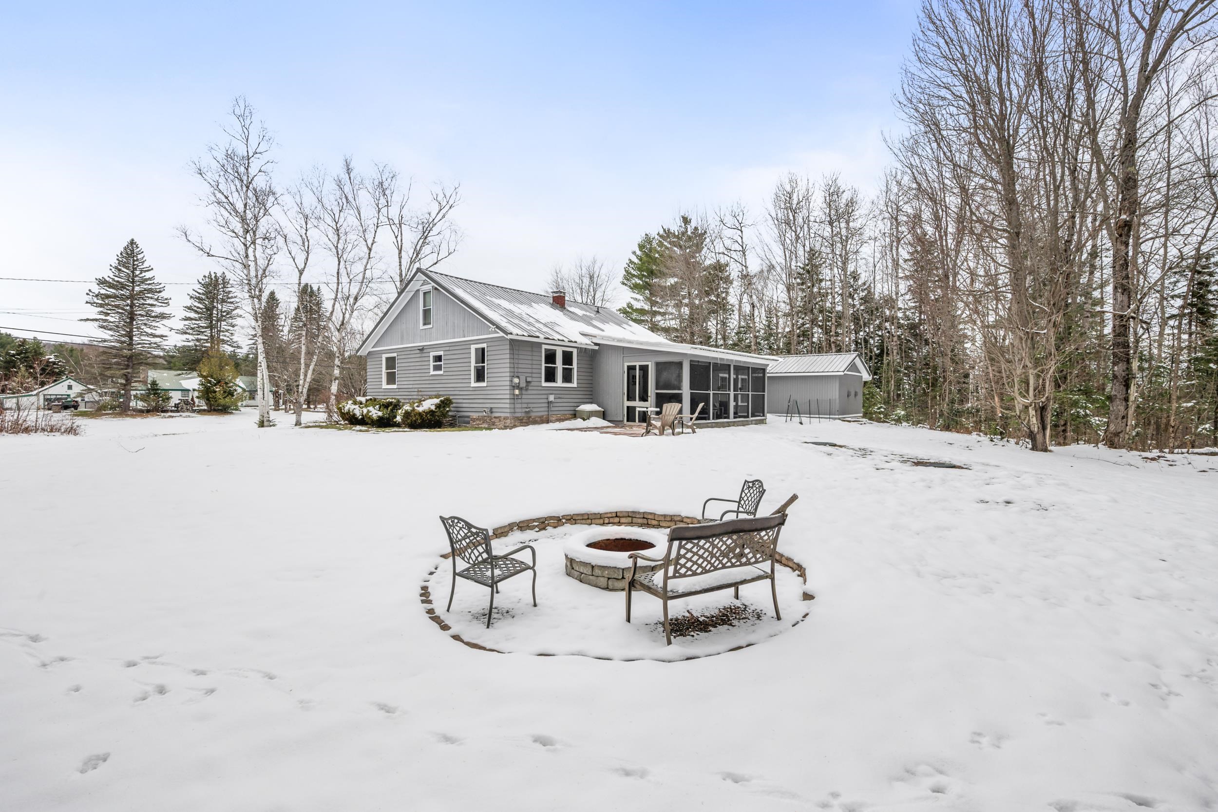 264 Parker Rd, Carroll, NH 03598