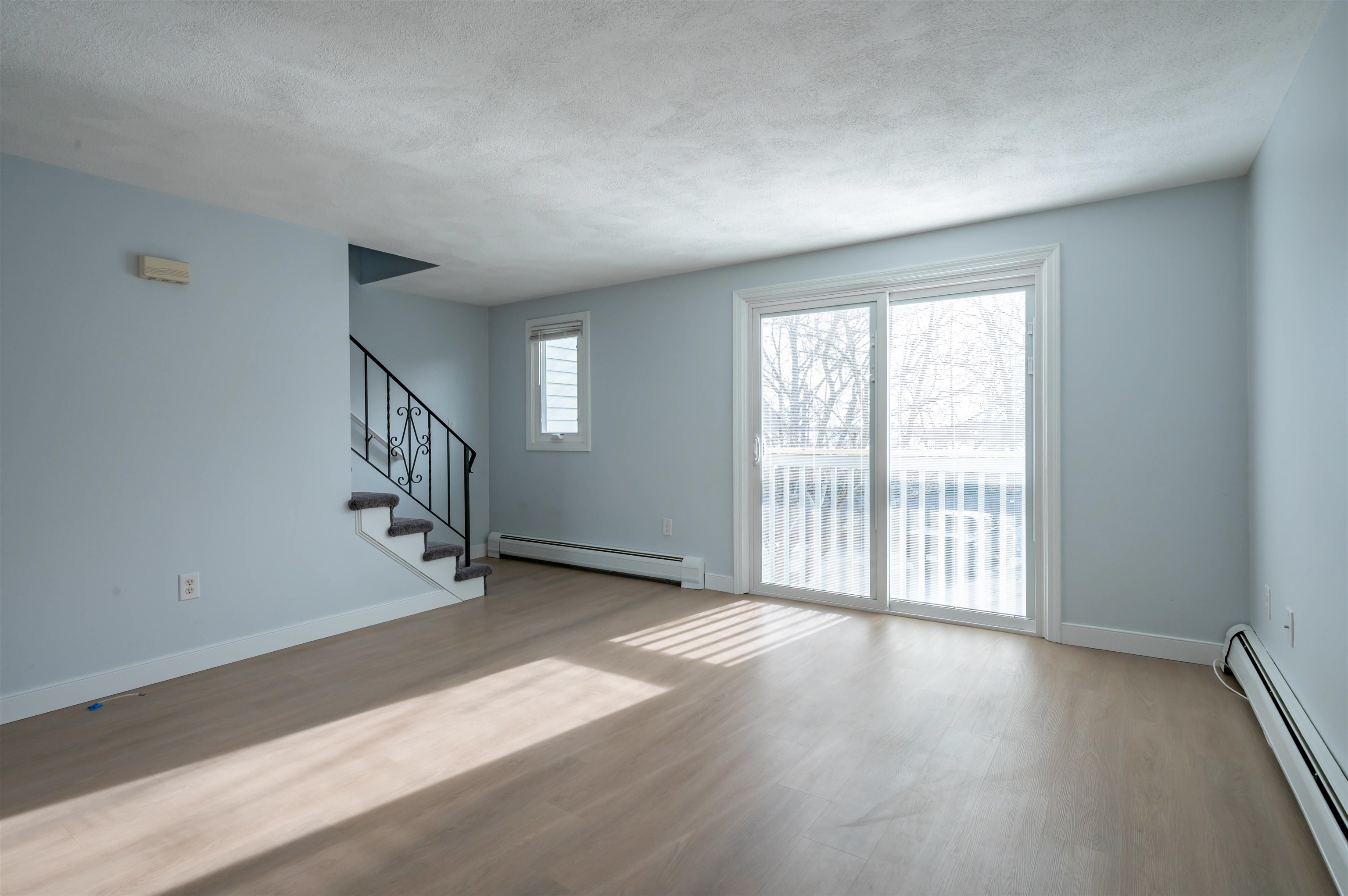 36 Profile Cir, Nashua, NH 03063