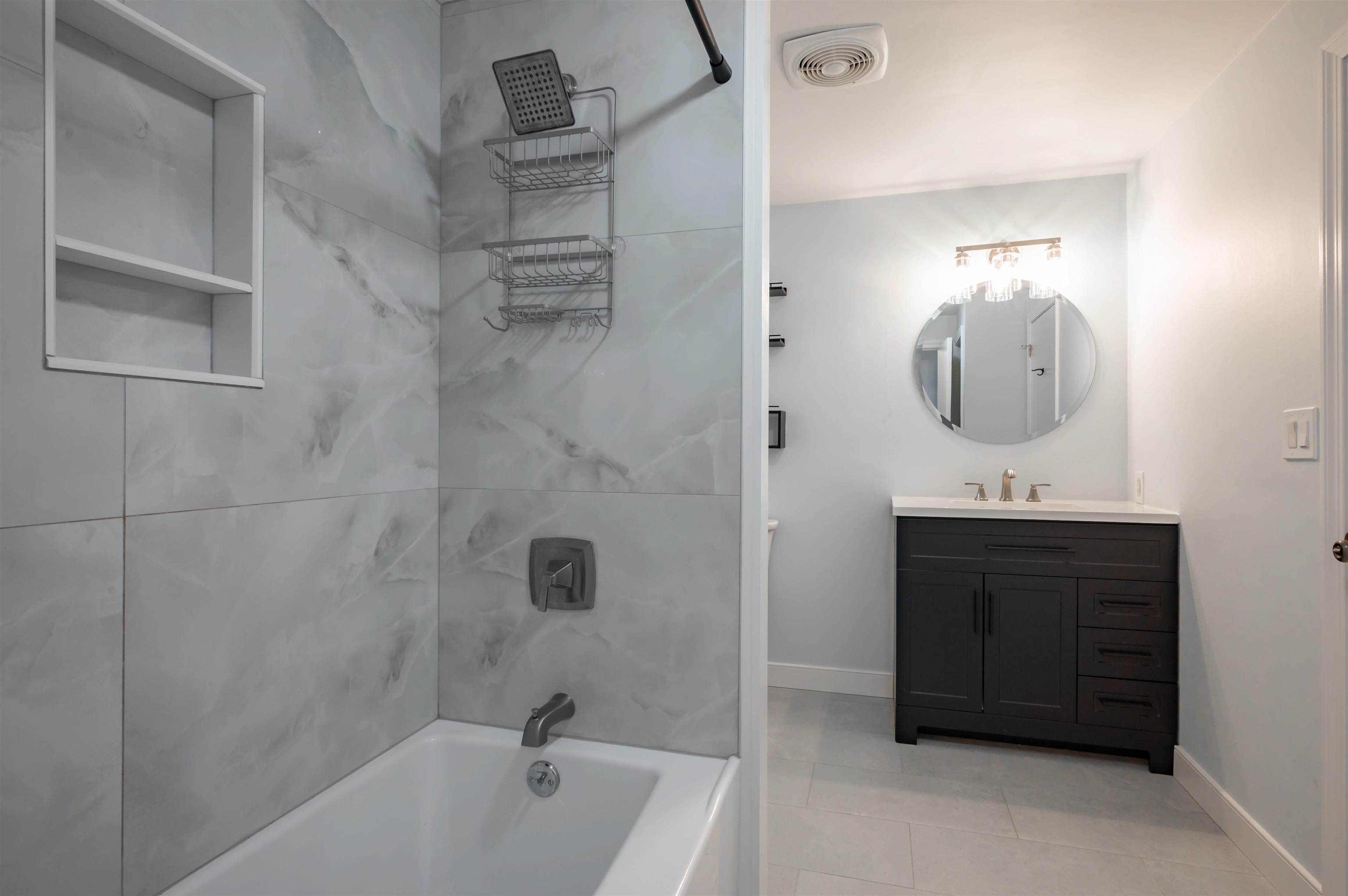 36 Profile Cir, Nashua, NH 03063