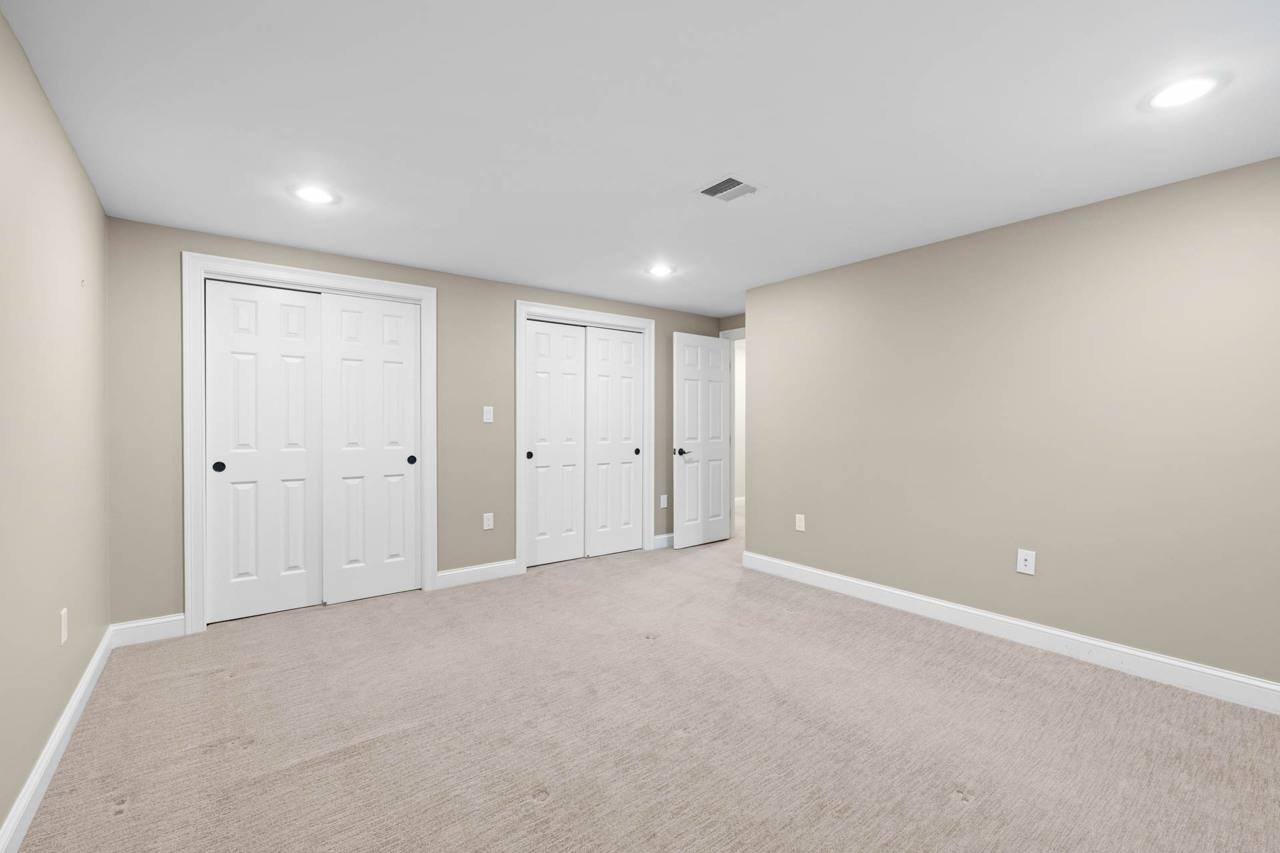 605 Straw Hill Rd, Manchester, NH 03104