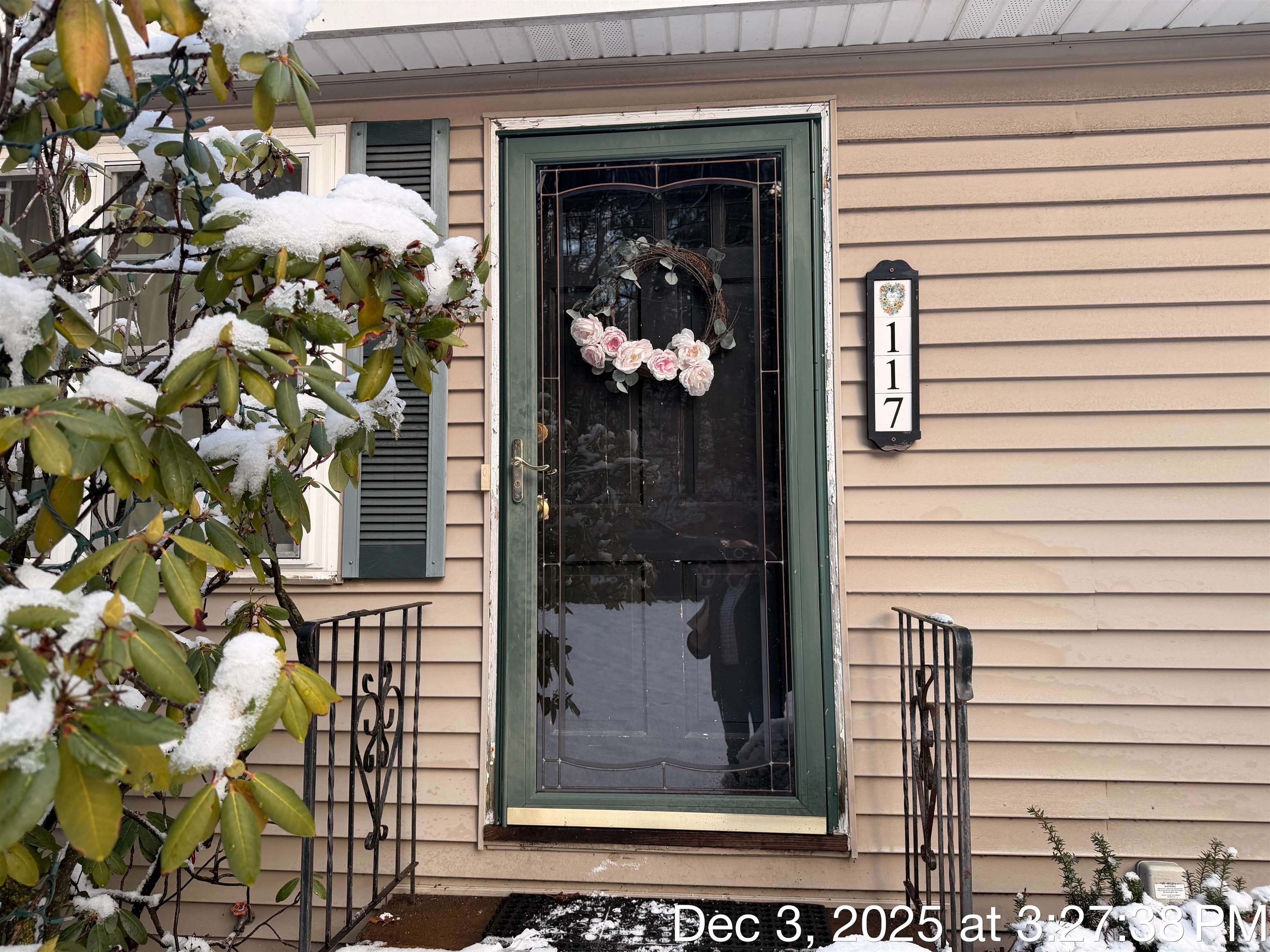 117 Lawrence Rd, Salem, NH 03079