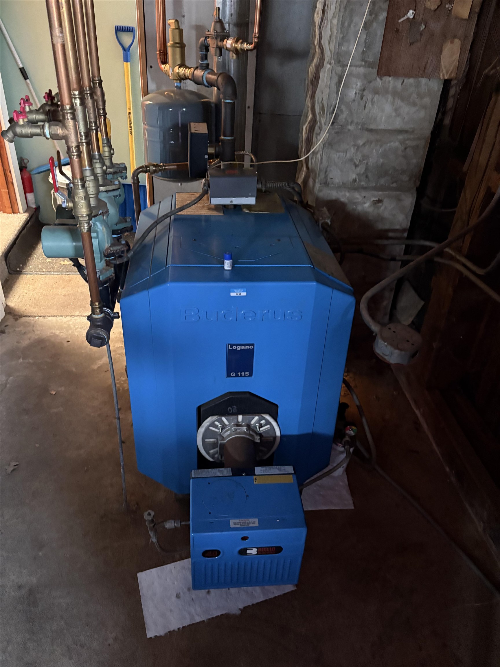 274 Bay Rd, Newmarket, NH 03857