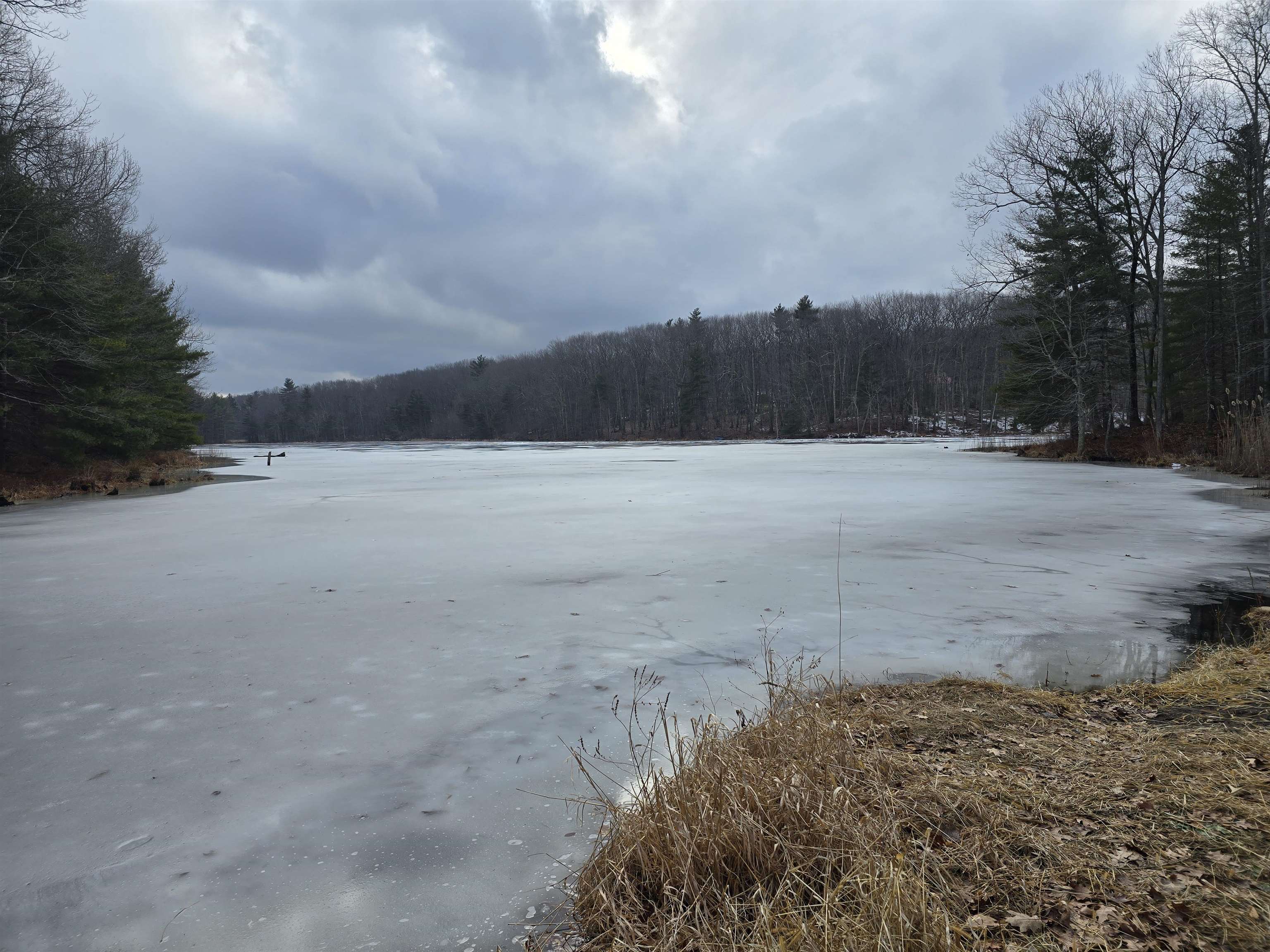 48 Redfield Cir, Derry, NH 03038