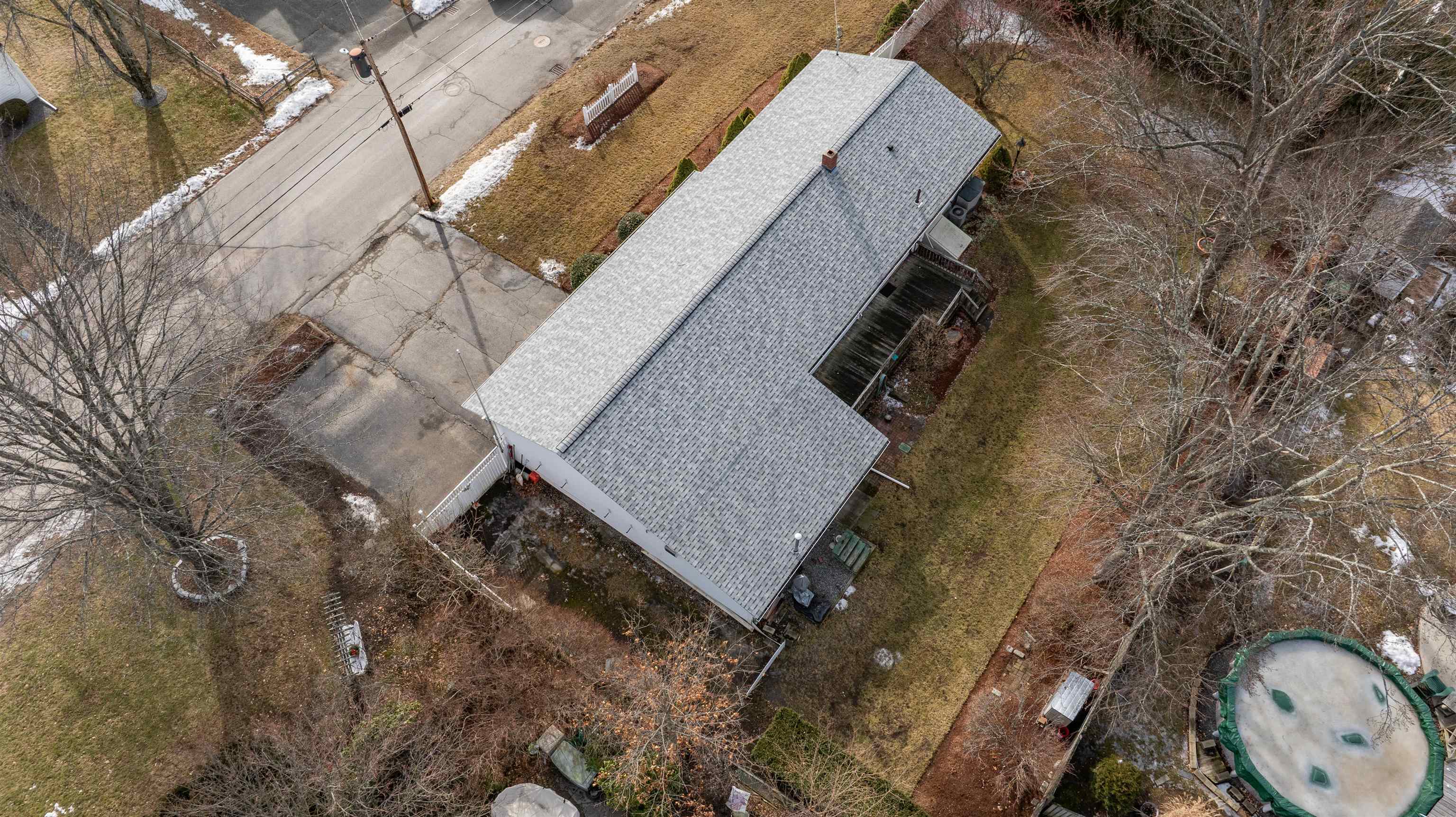 21 Victor Ave, Nashua, NH 03060