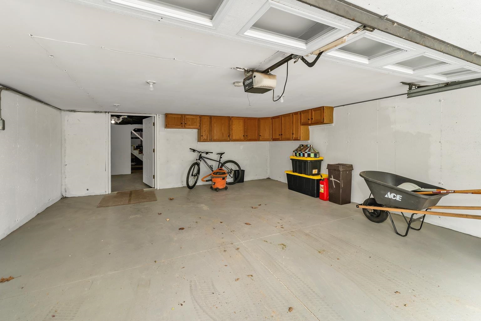 26 Hilltop Dr, Wakefield, NH 03872