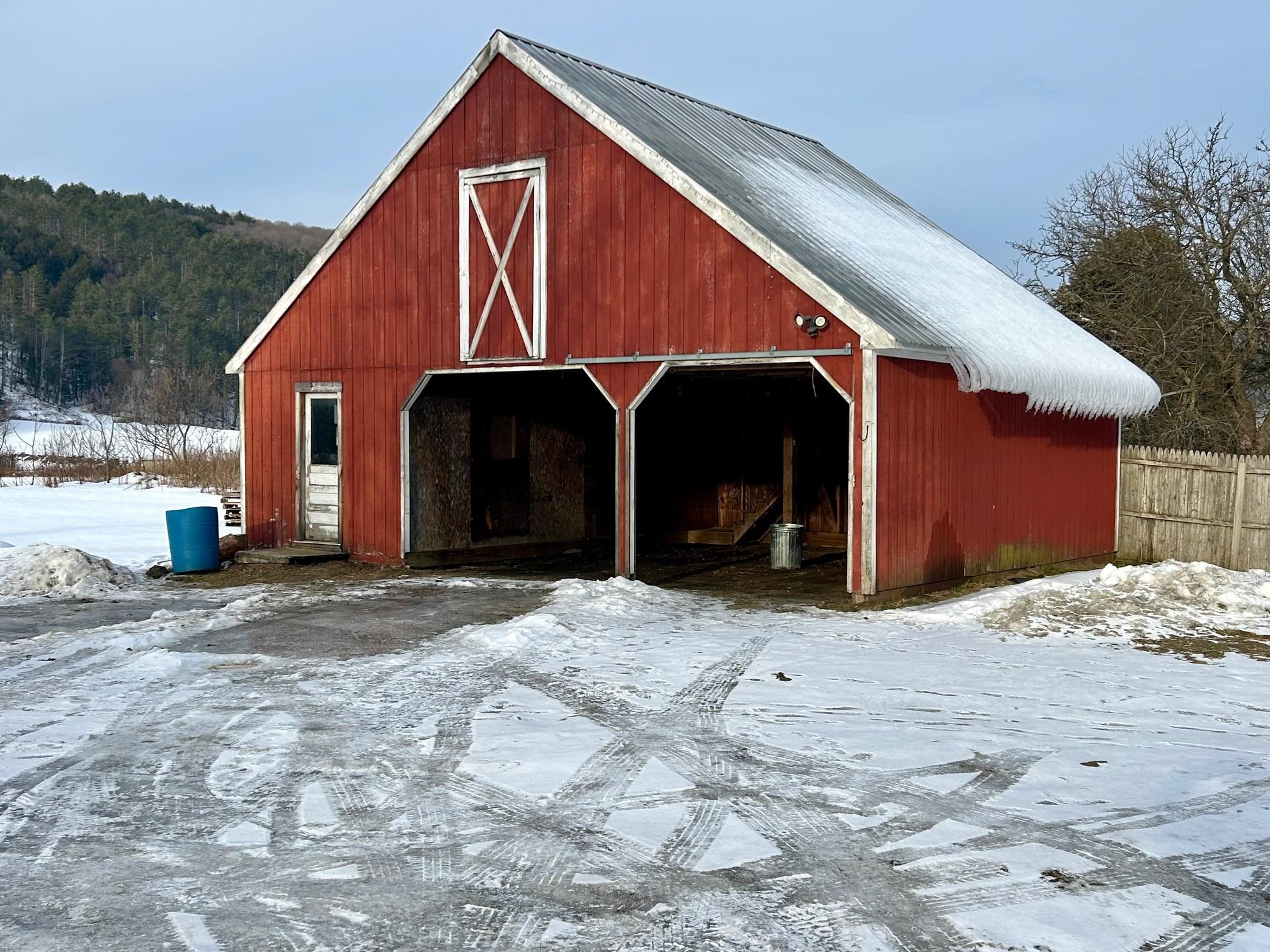 4349 Vt Rt14, Brookfield, VT 05036