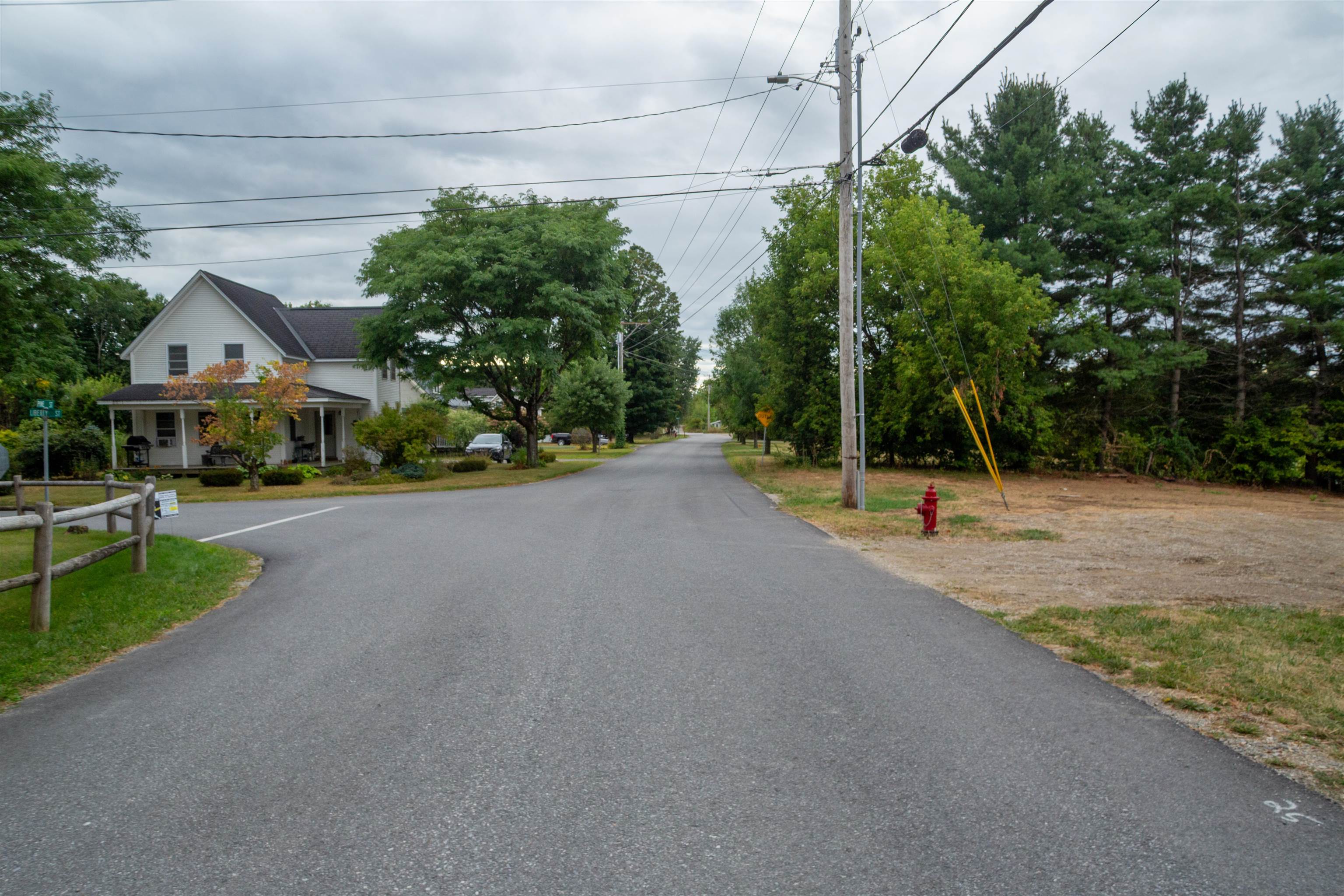 68 Pine St, Bristol, VT 05443