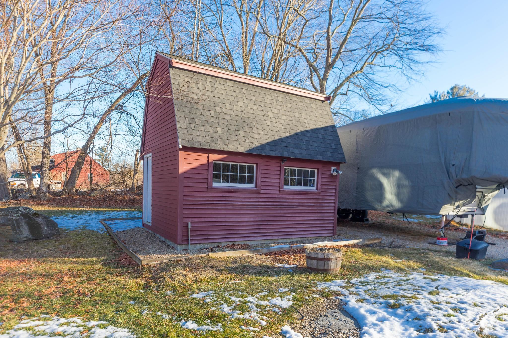 7 Kinsale Dr, Rochester, NH 03868