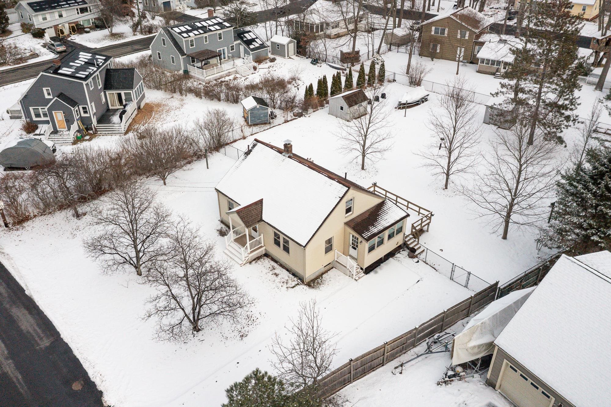 239 Grant Ave, Portsmouth, NH 03801