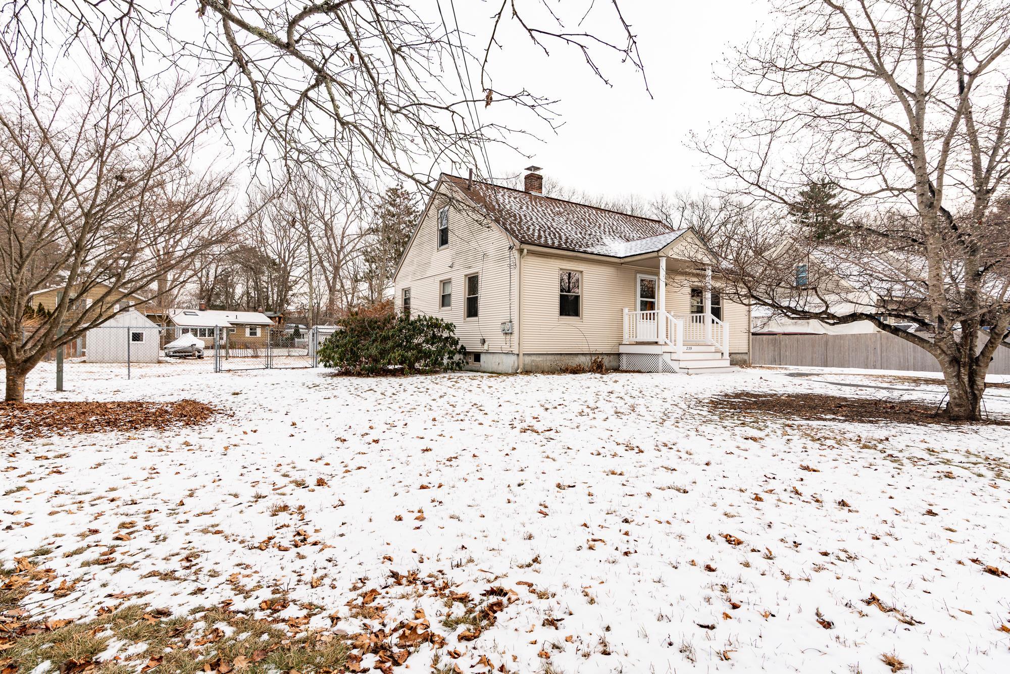 239 Grant Ave, Portsmouth, NH 03801