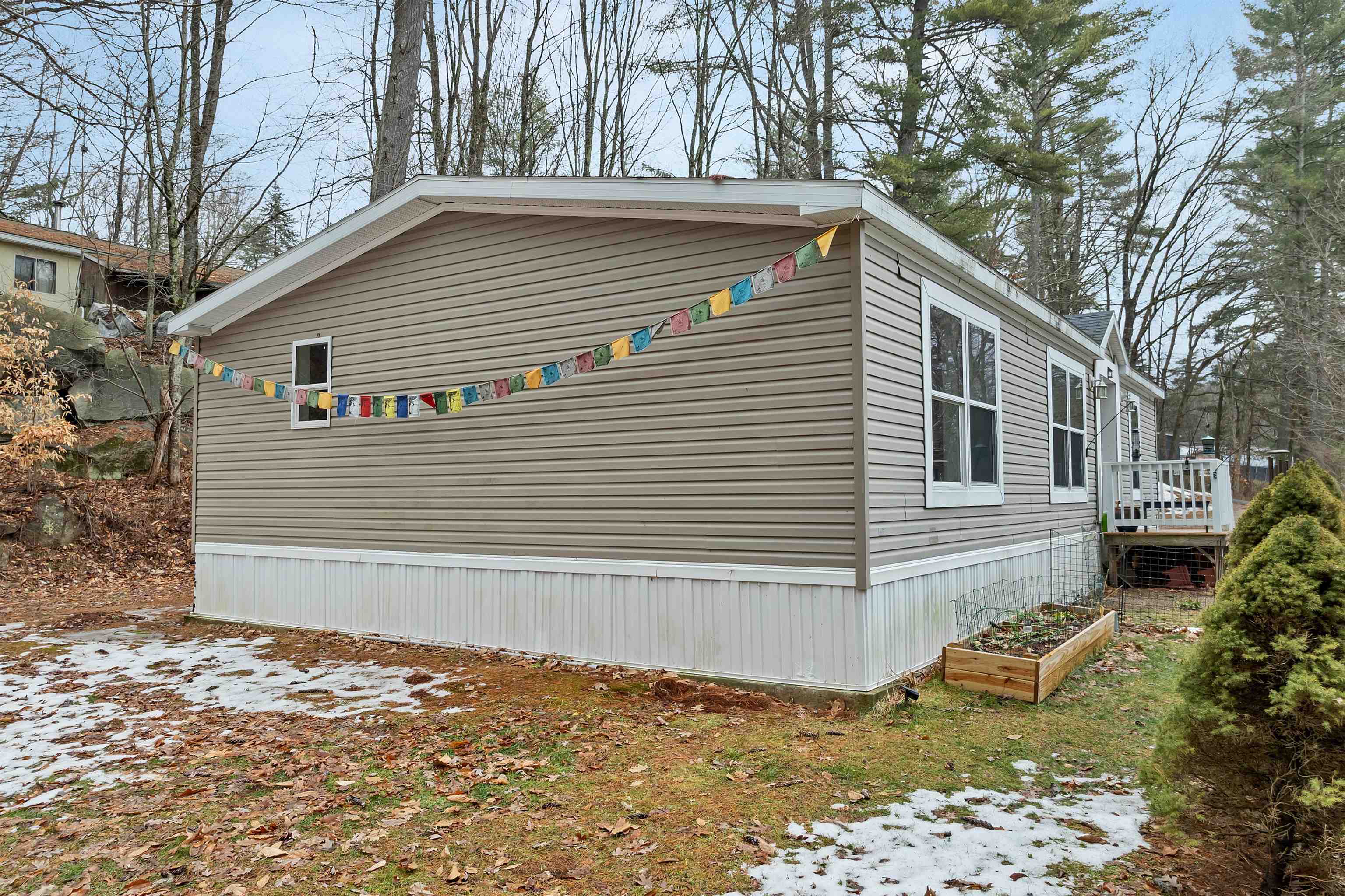 27 Hillside Dr, Allenstown, NH 03275