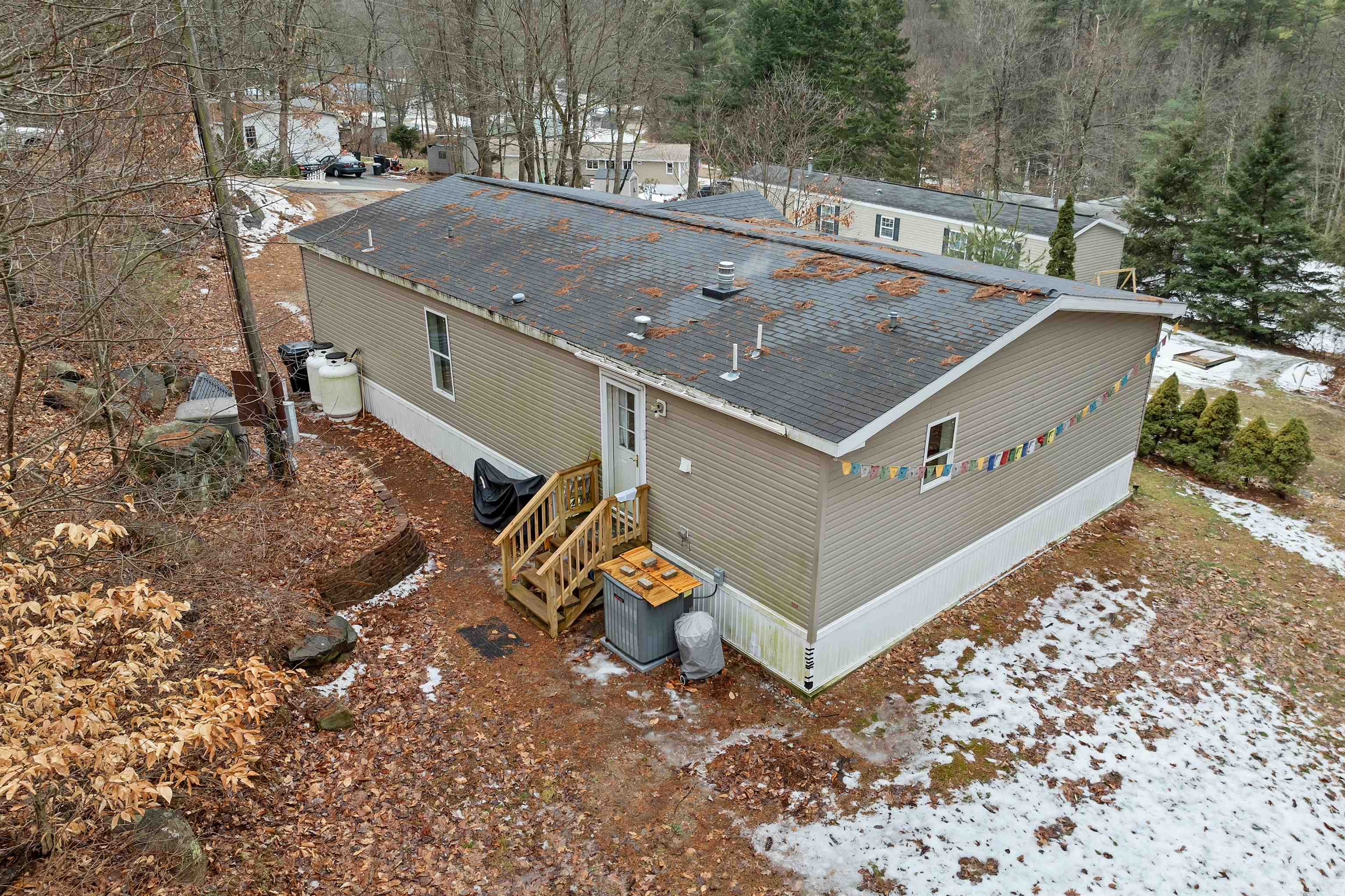 27 Hillside Dr, Allenstown, NH 03275