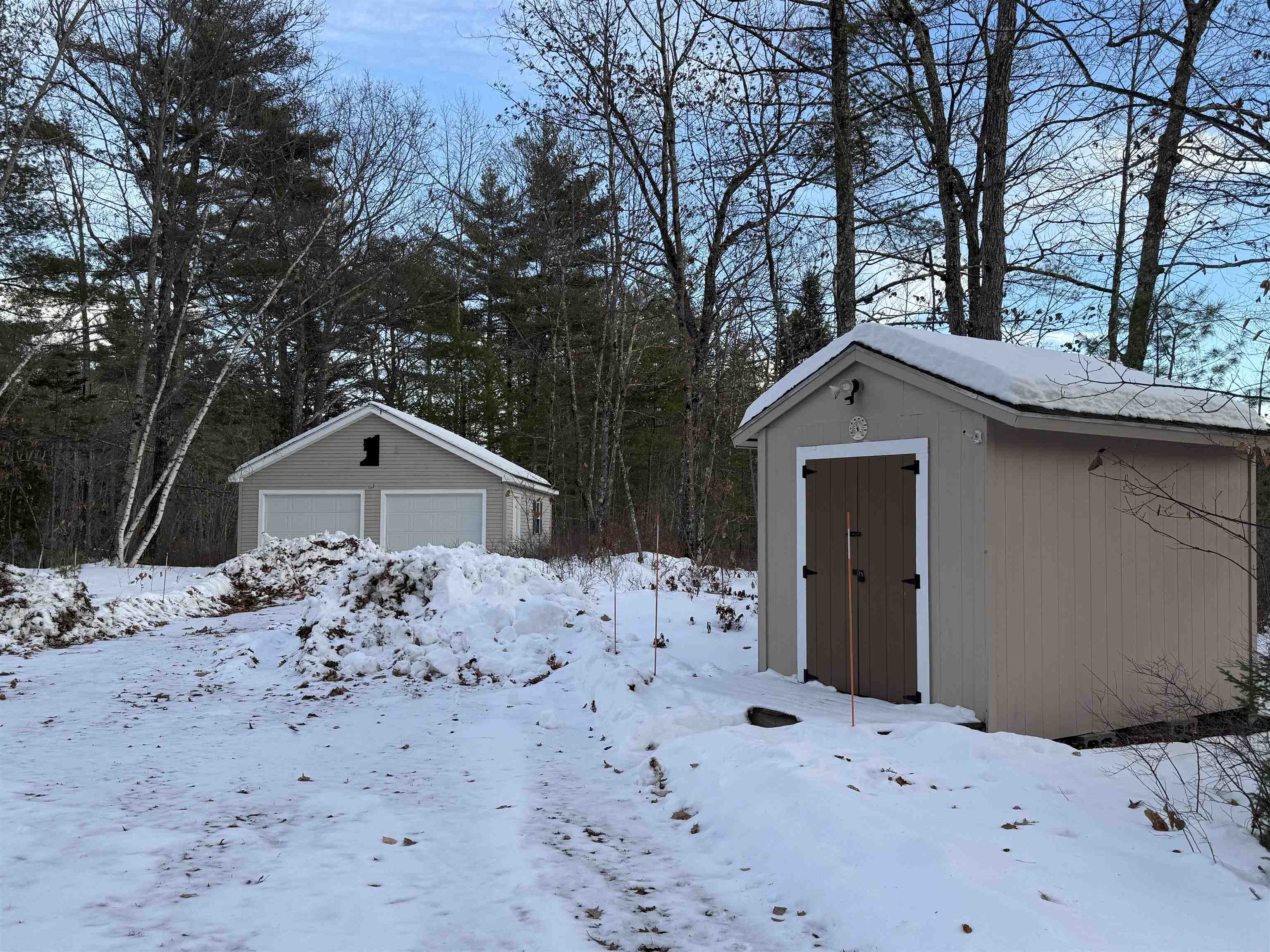 16 Hodsdon Shore Rd, Ossipee, NH 03814