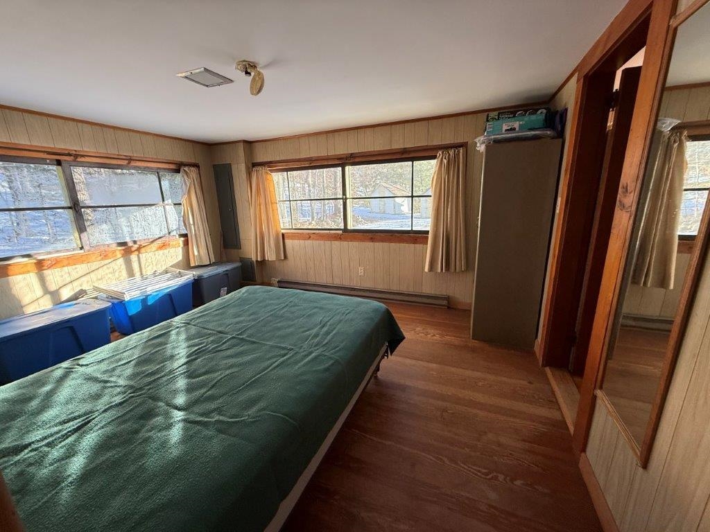 Bedroom #3 24617828