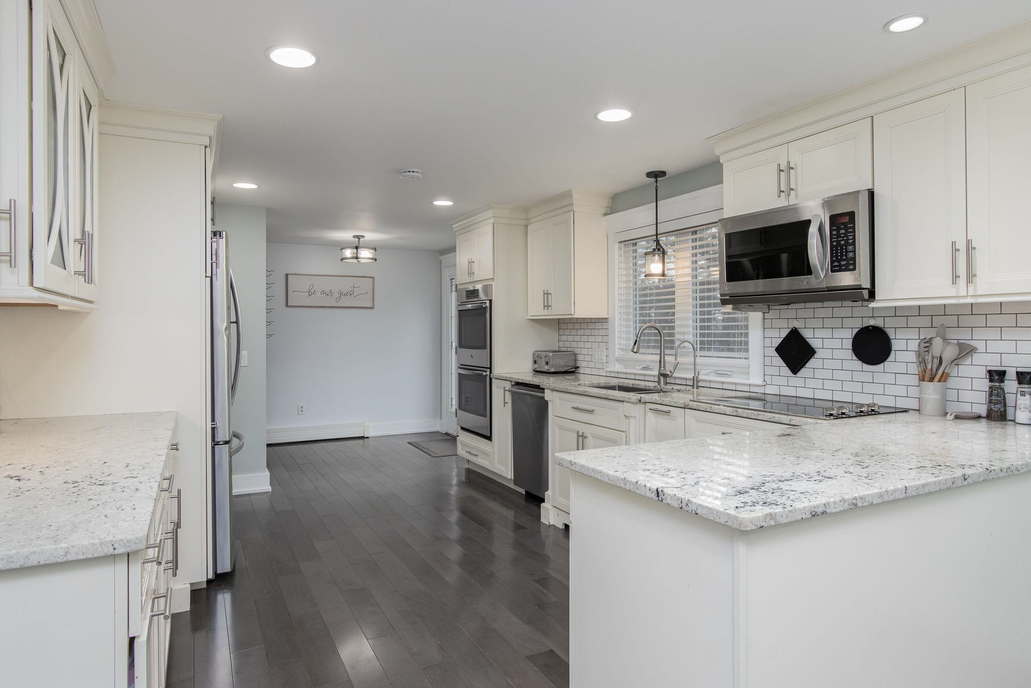 481 Woodlawn Ridge Rd, Pembroke, NH 03275