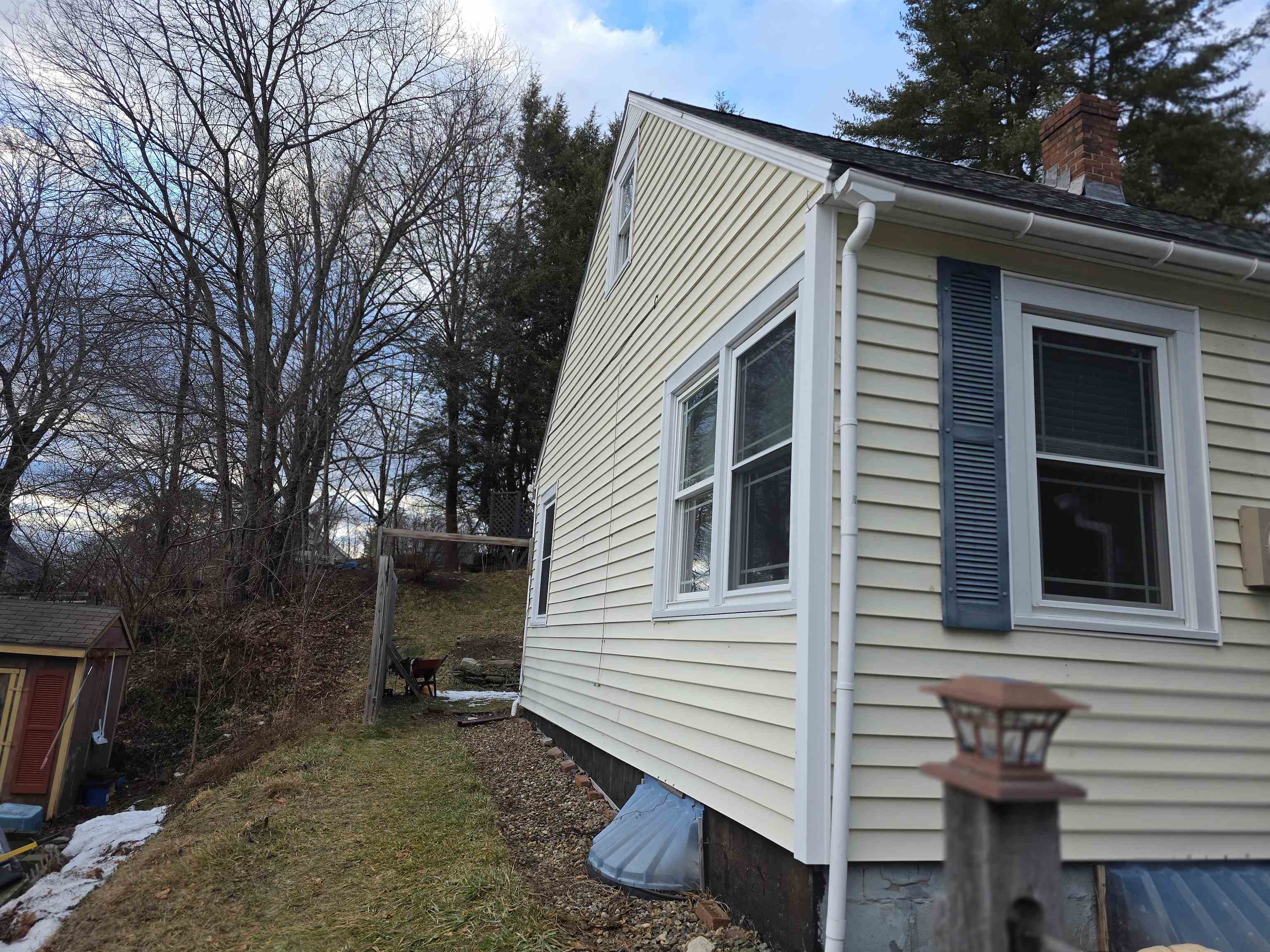 6 Curtis St, Springfield, VT 05156