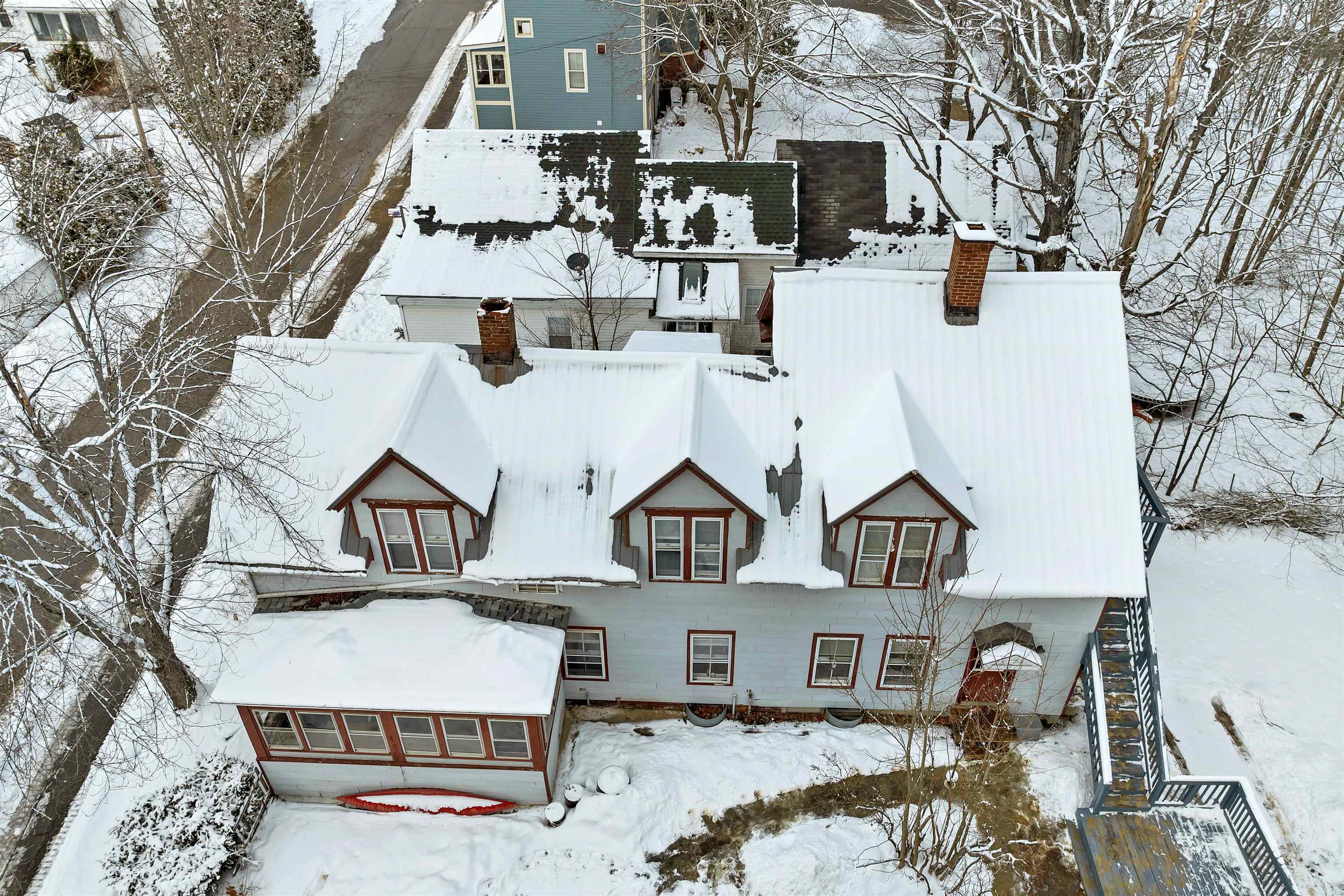 3 Keeble St, Plymouth, NH 03264